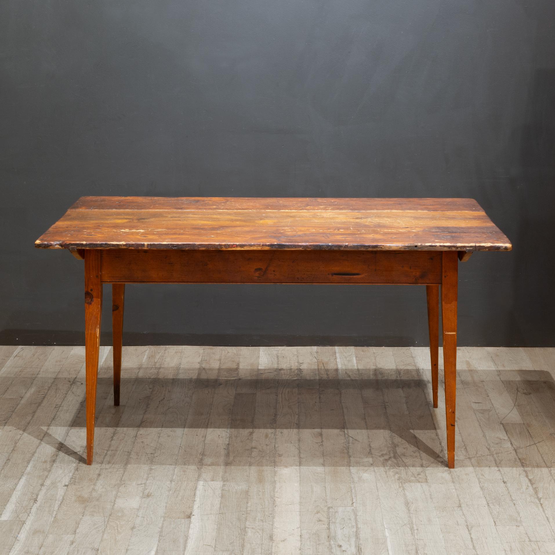 Bois Table de salle à manger rustique en vente