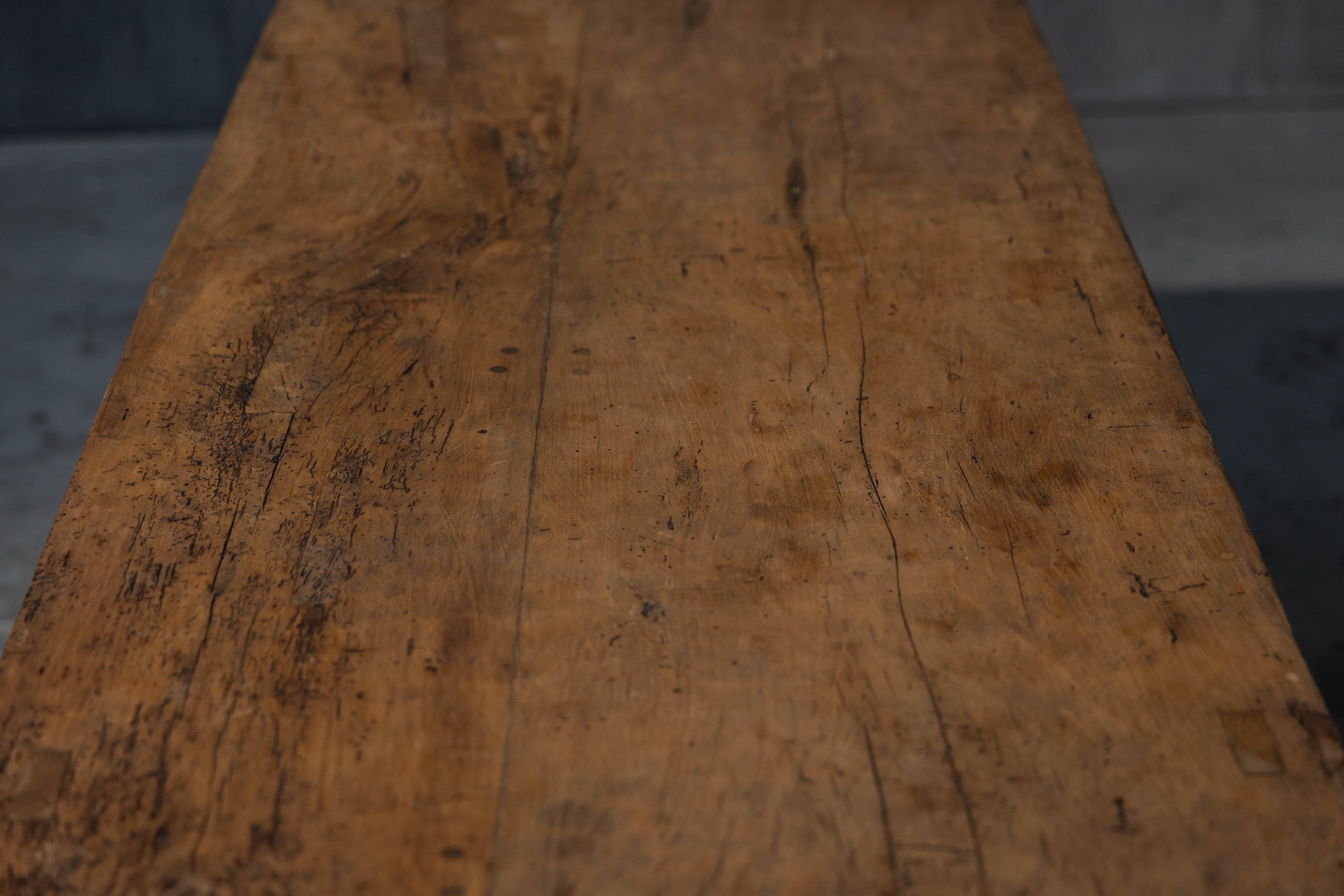 Table de salle à manger rustique, France, années 1950 en vente 7
