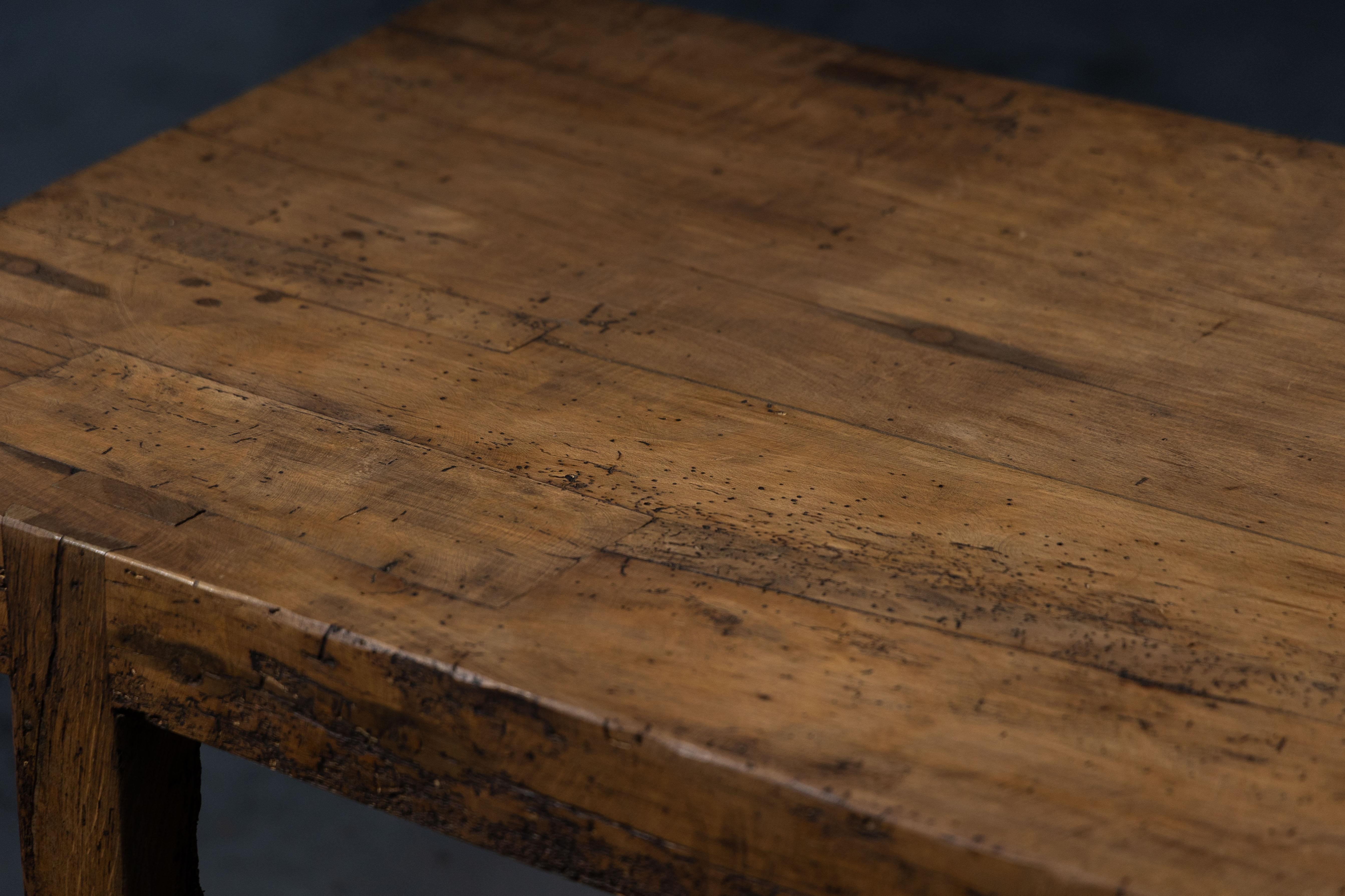 Milieu du XXe siècle Table de salle à manger rustique, France, années 1950 en vente