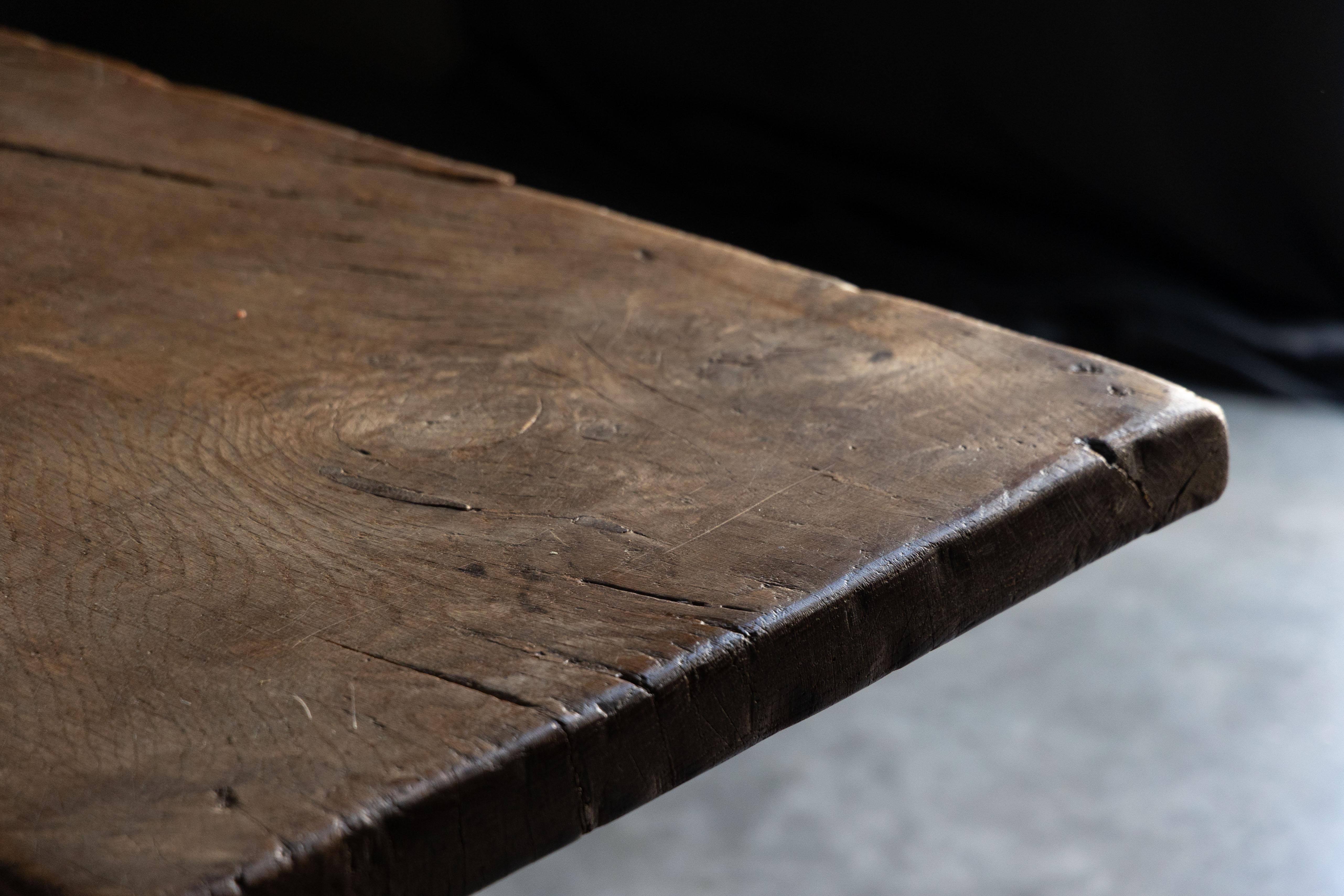 Table à manger de ferme rustique, France, début du 20e siècle en vente 2
