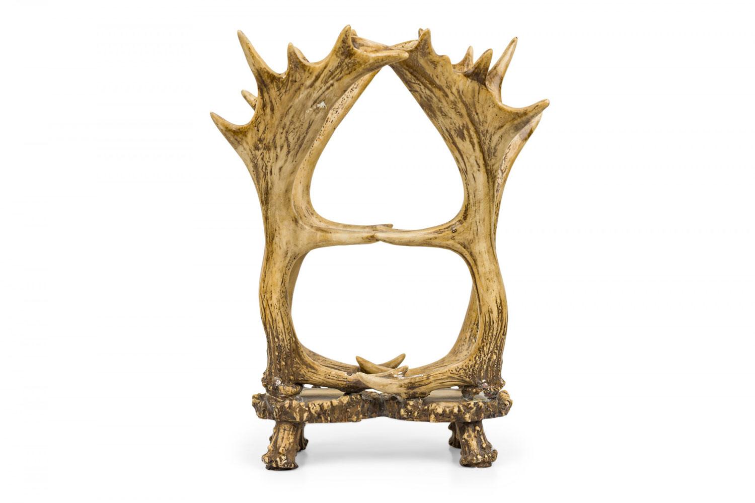 Americano Portariviste rustico in finta corna di alce in vendita