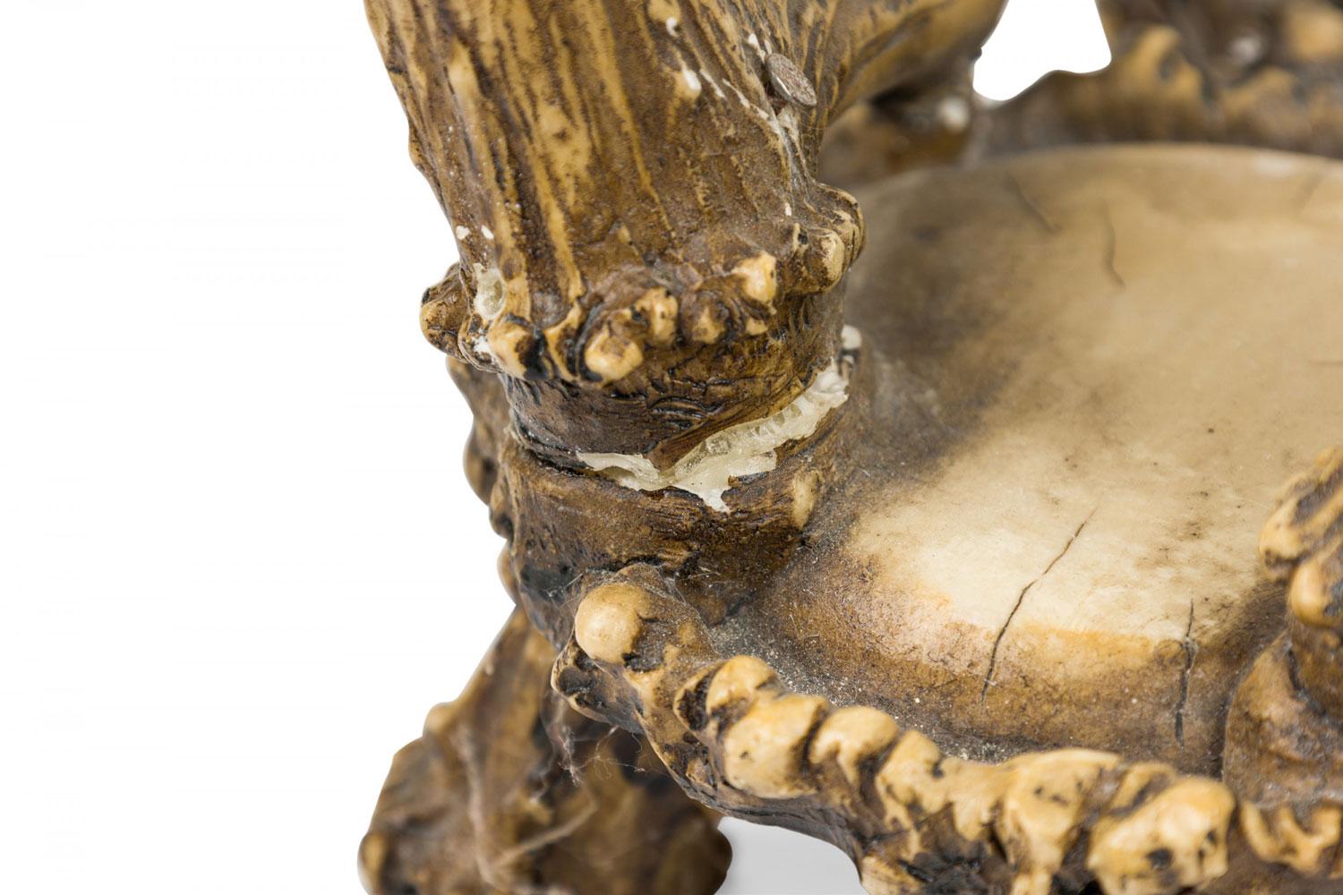 XIX secolo Portariviste rustico in finta corna di alce in vendita