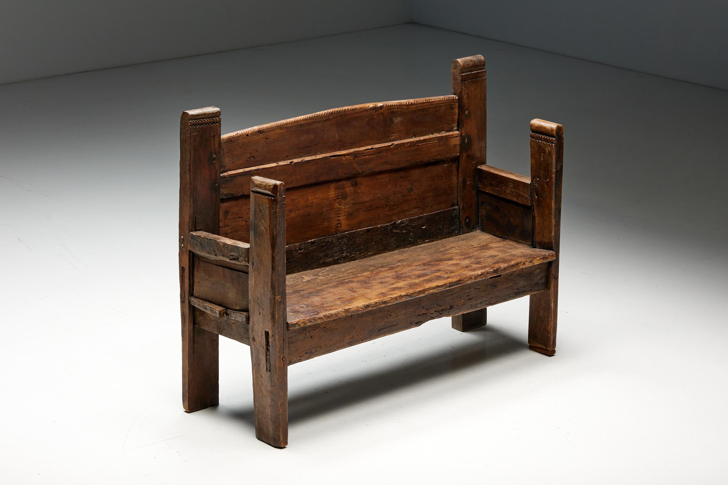 Rustic Folk Art Bench, Spain, 19th Century In Good Condition For Sale In Antwerp, BE