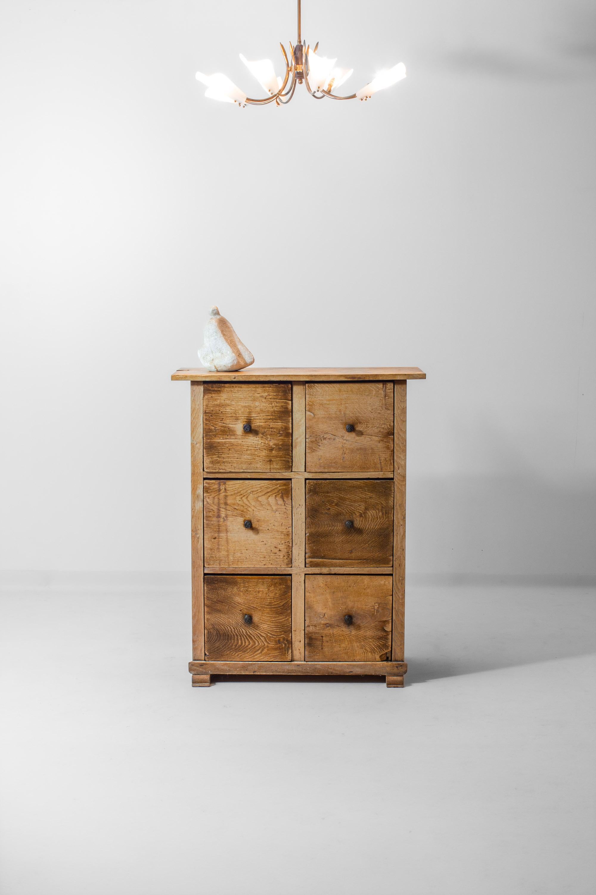 Français Commode rustique d'art populaire, France, années 1900 en vente
