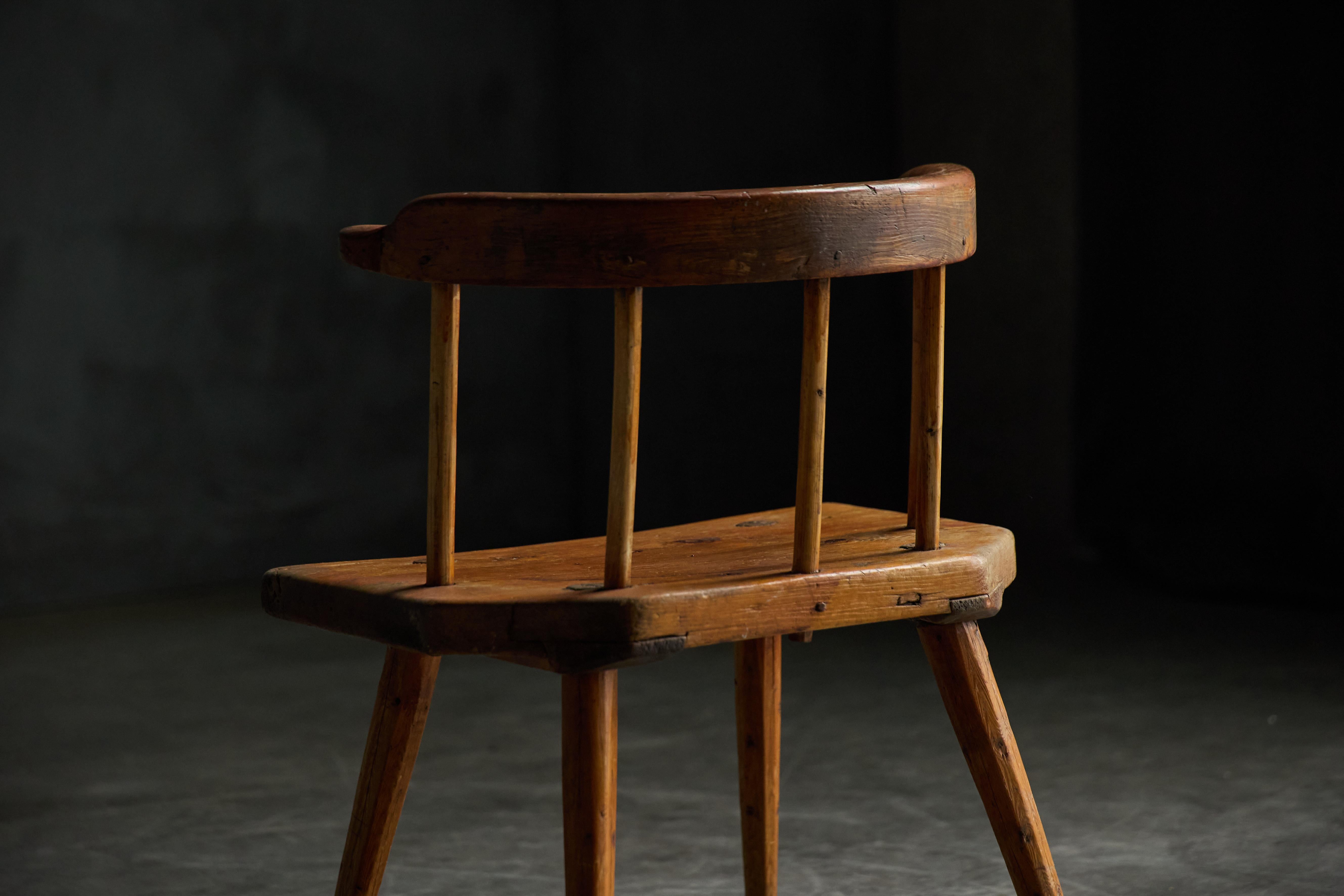 Tabouret rustique d'art populaire, Autriche, XIXe siècle en vente 4