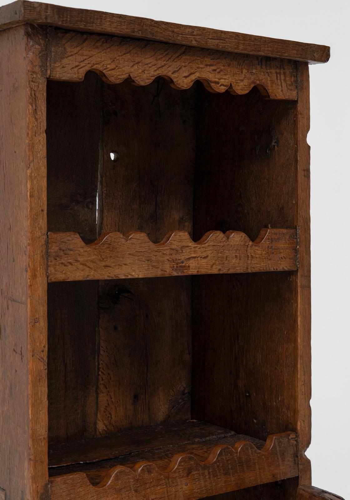 Armoire rustique d'art populaire Travail Populaire,  France 19ème siècle Bon état - En vente à Aartselaar, BE