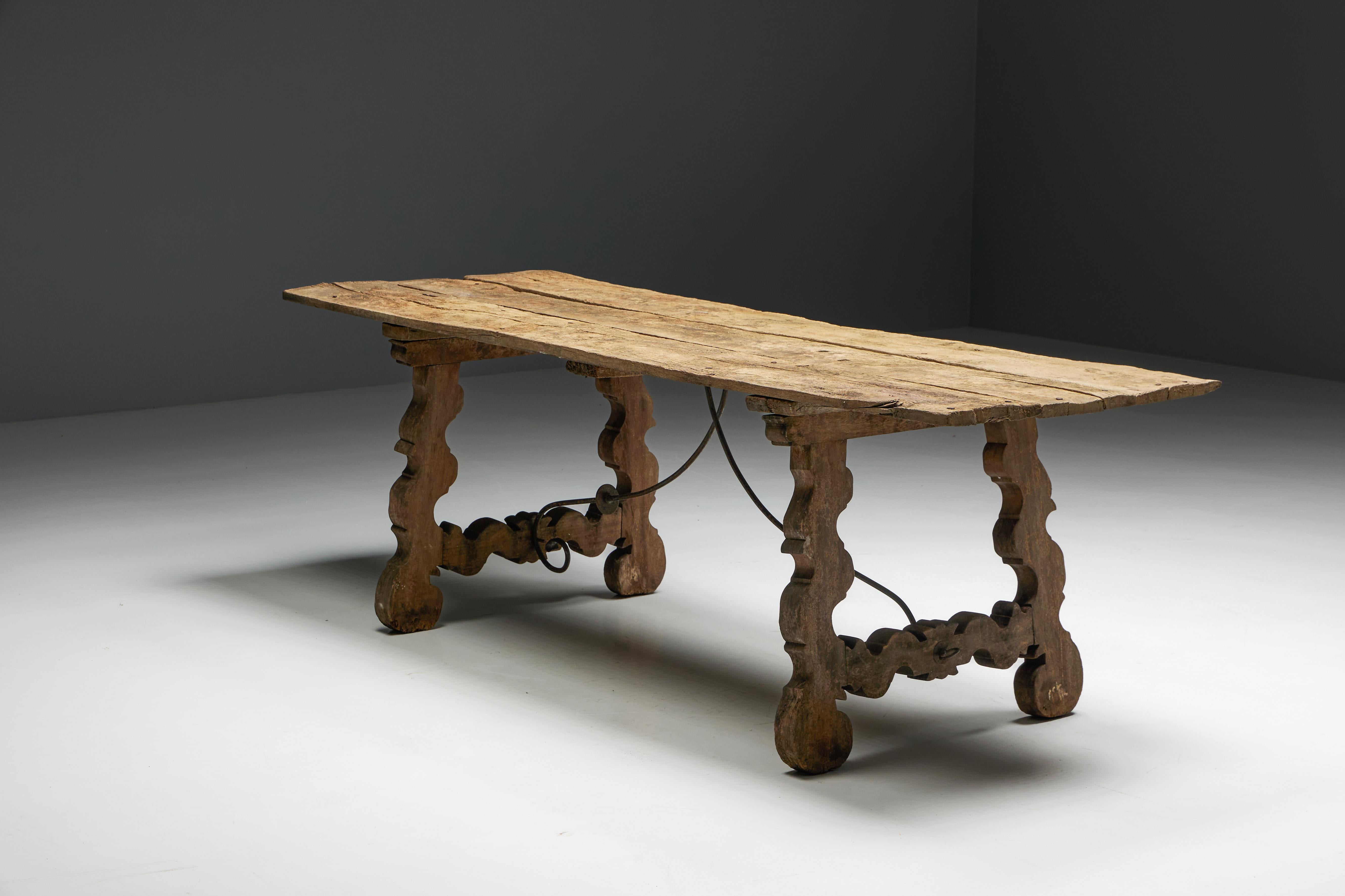 Table à tréteaux rustique, Espagne, 19ème siècle en vente 7