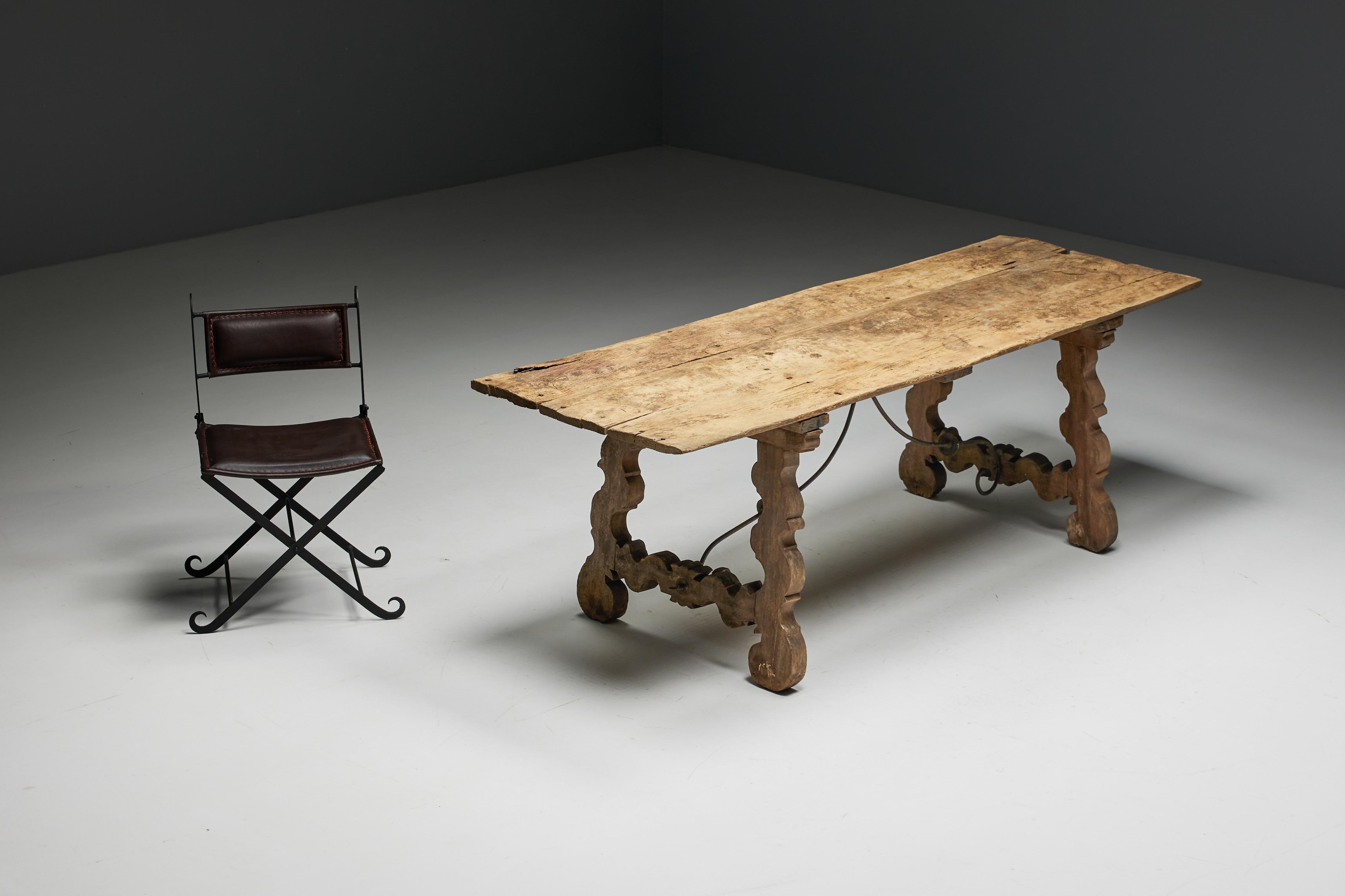 Rustique Table à tréteaux rustique, Espagne, 19ème siècle en vente