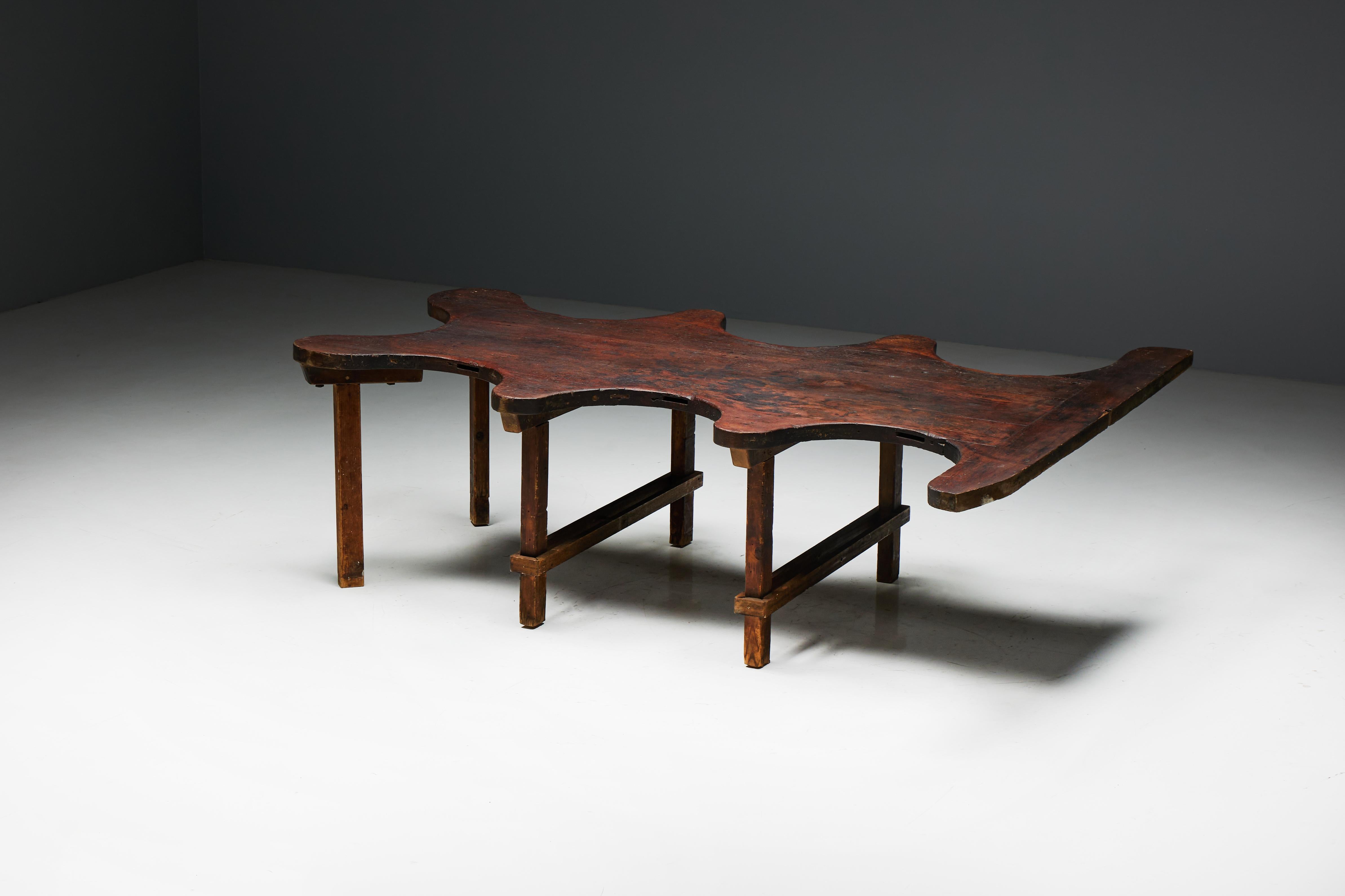 Rustic Free Form Organic Table, France, Late 19th Century In Excellent Condition For Sale In Antwerp, BE