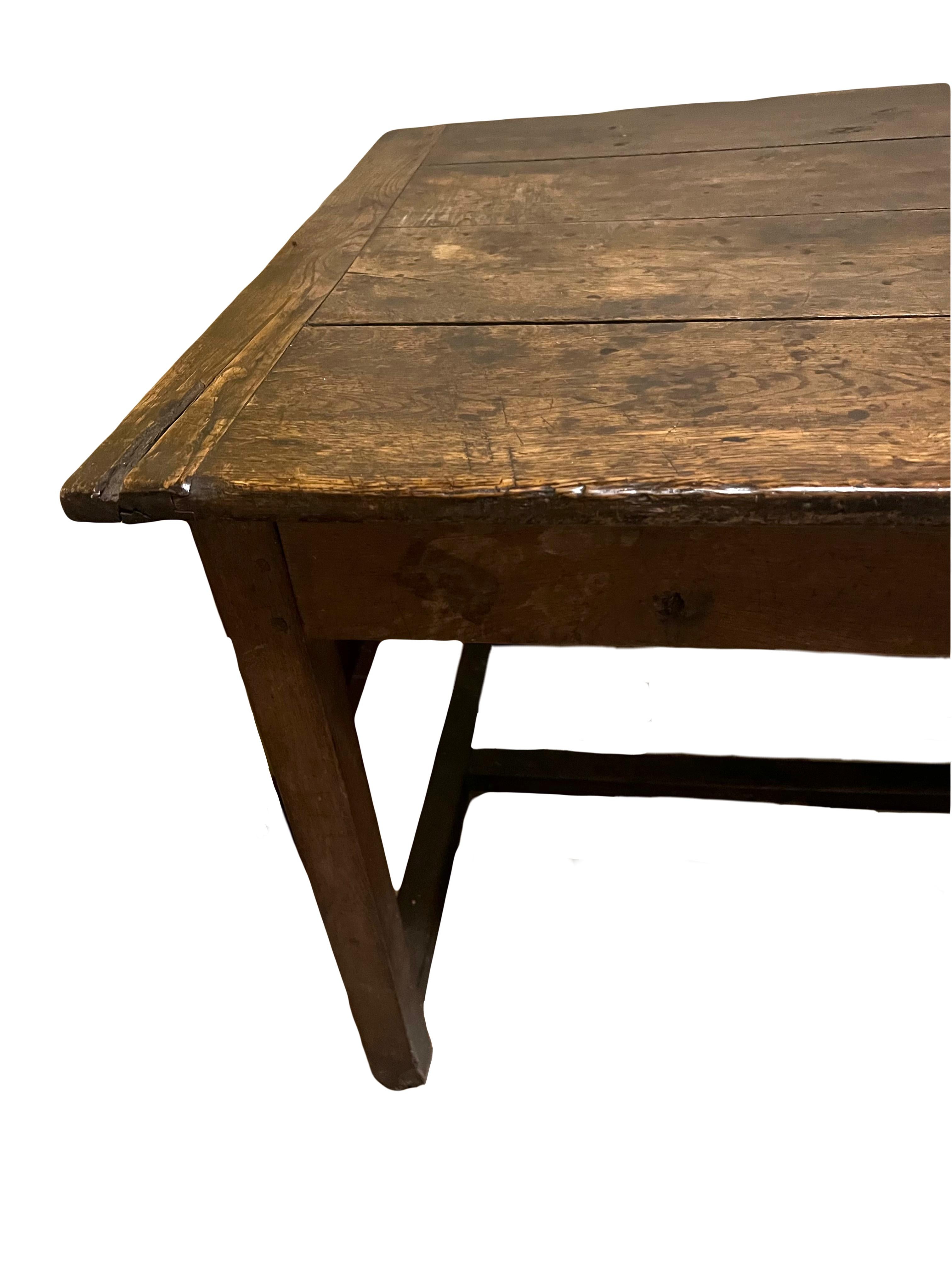 Walnut Rustic French 19th-century farmhouse table For Sale