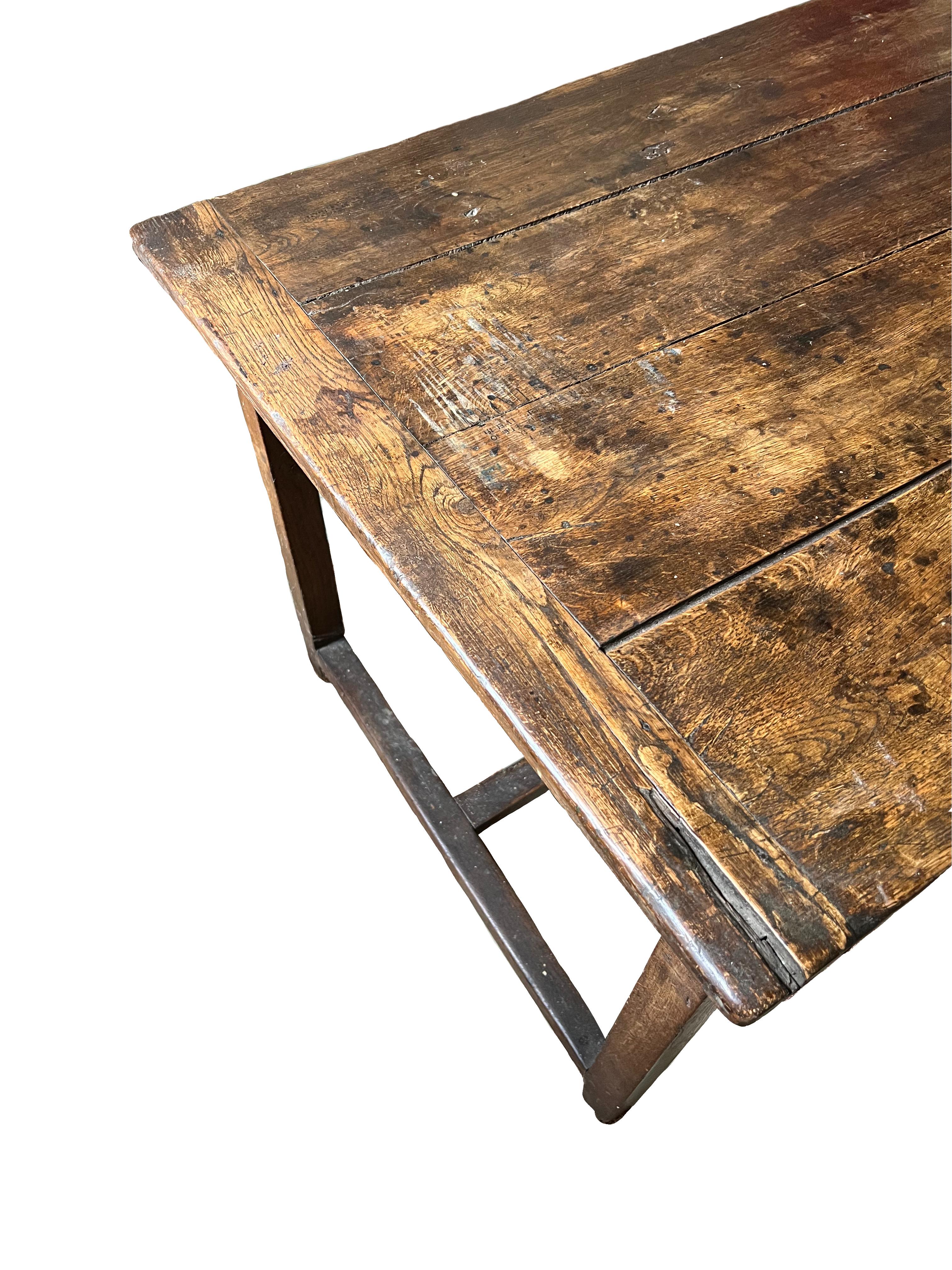 Rustic French 19th-century farmhouse table For Sale 4