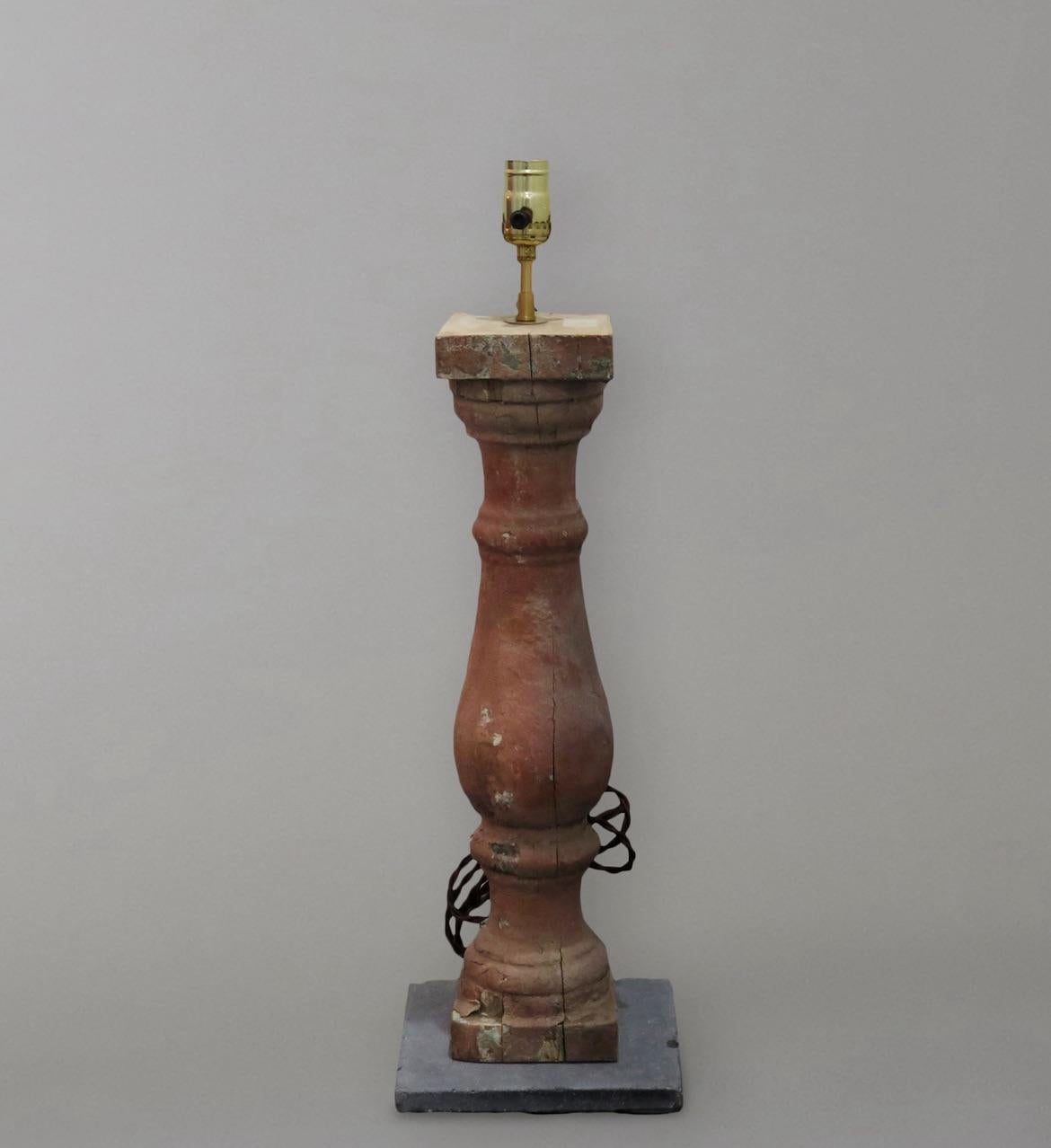 Français Lampes balustres françaises rustiques sur socle en pierre bleue belge, France en vente