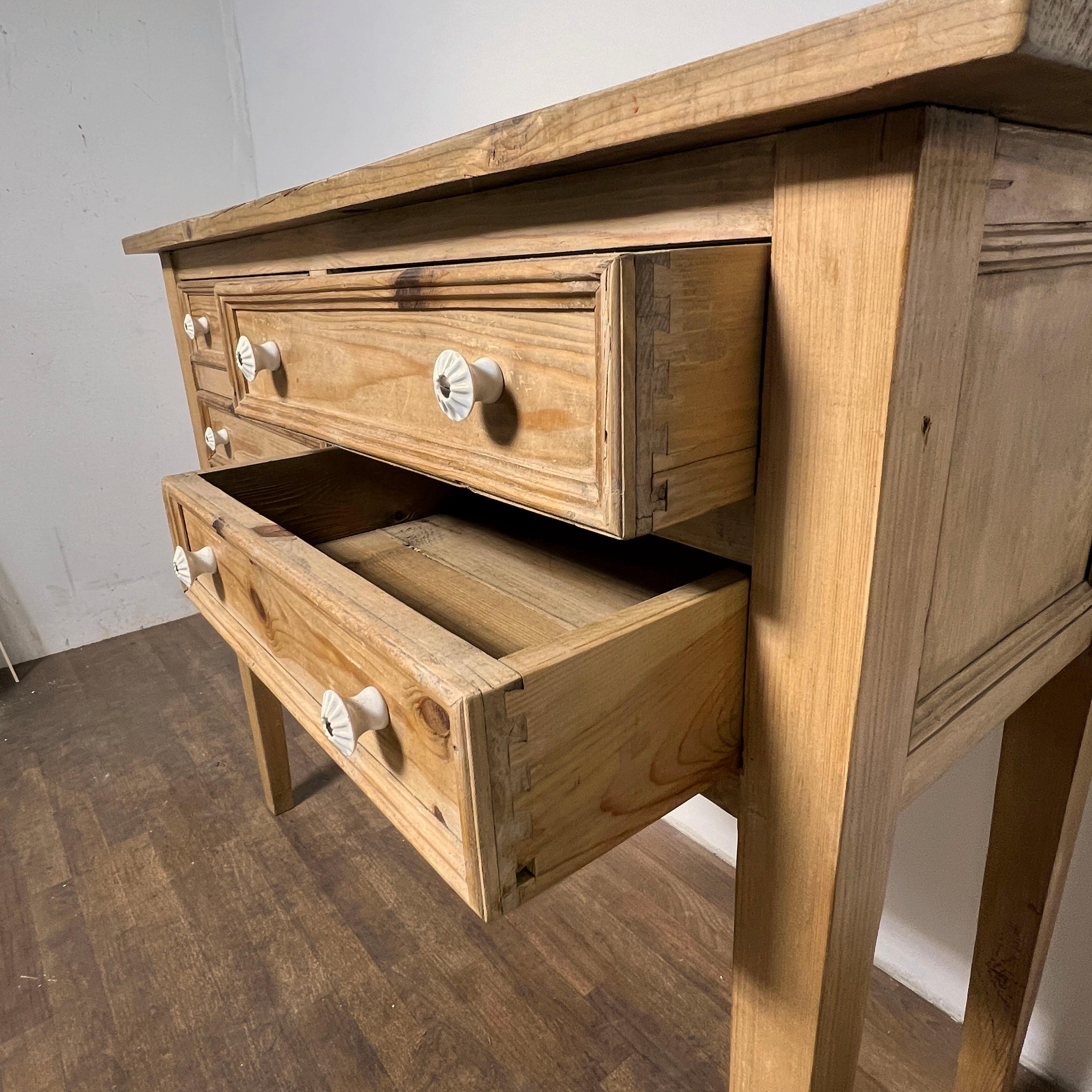Rustic French Country Buffet Table in Stripped Pine For Sale 5