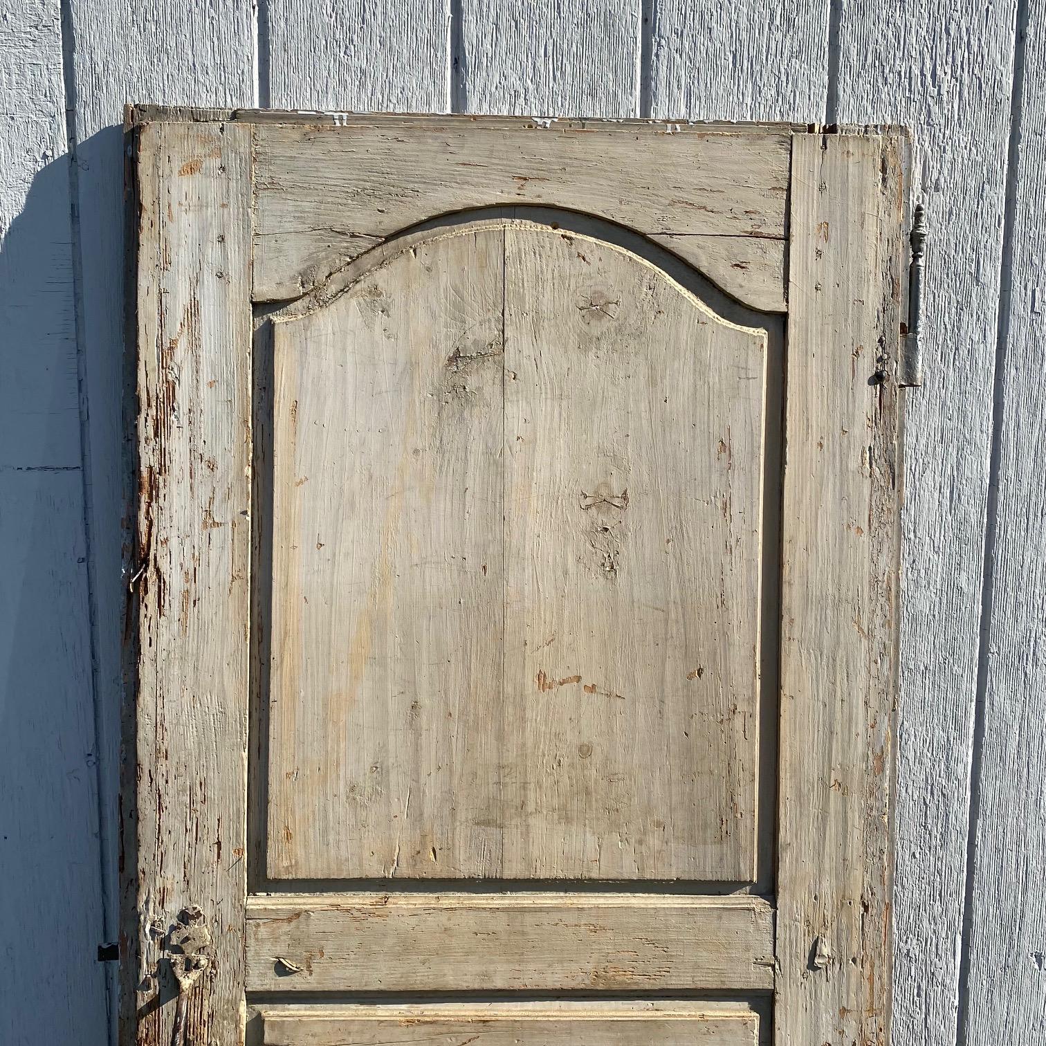 Rustic French Early 19th Century Carved and Signed Door  For Sale 7