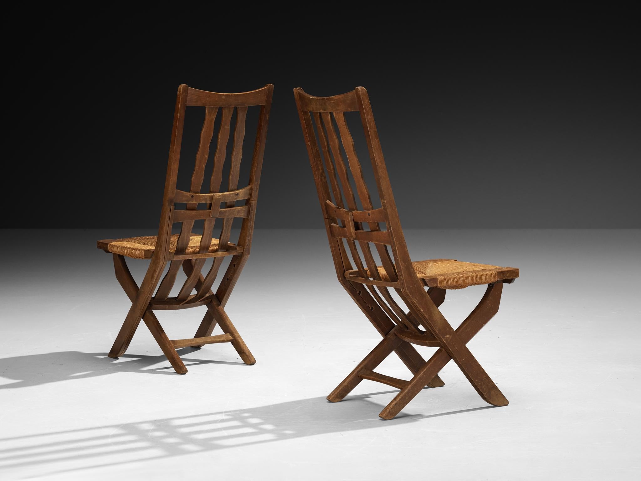 Mid-Century Modern Fauteuils de salon français rustiques à haut dossier en chêne et jonc en vente
