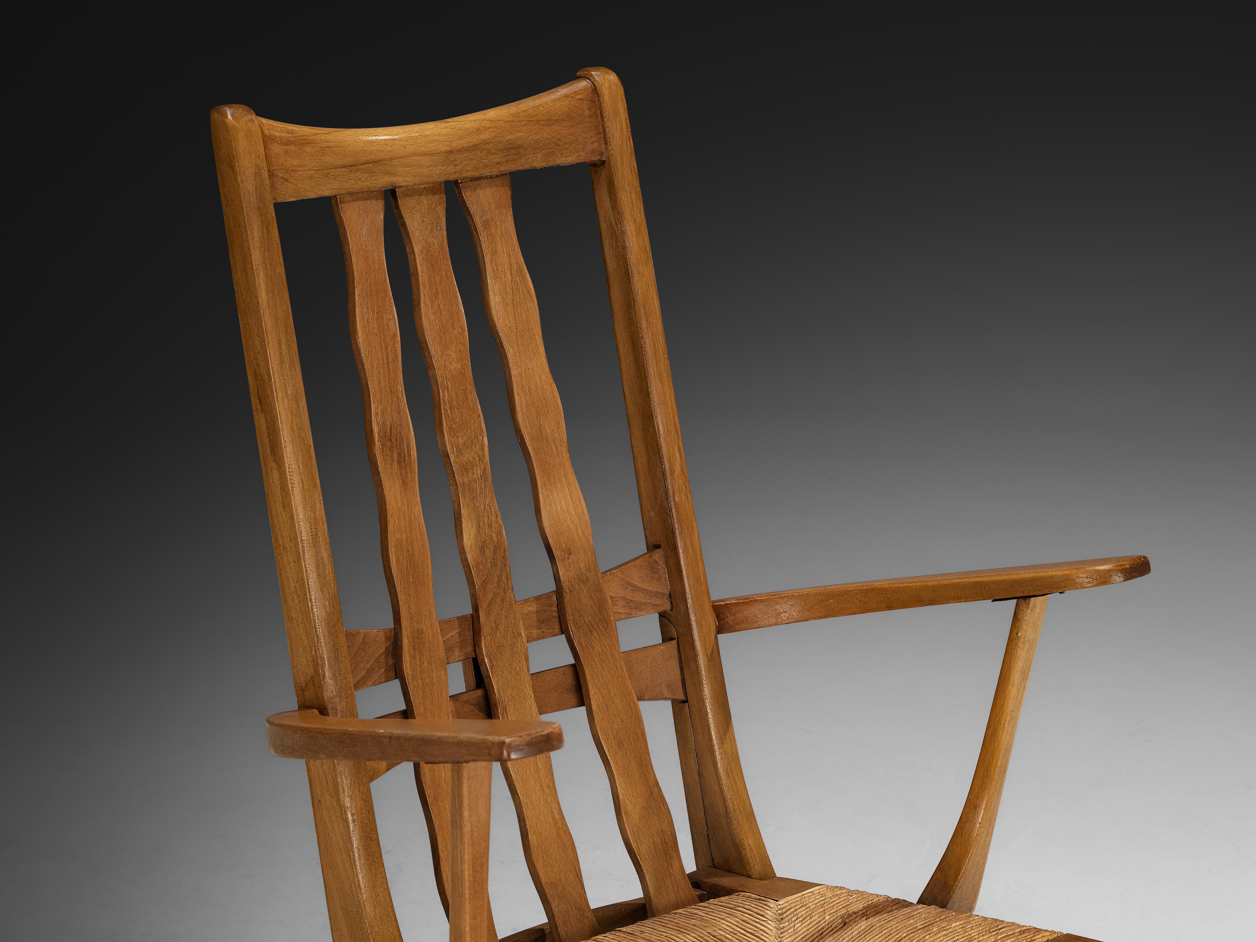 Rustic French Lounge Chairs with Tall Backs in Oak and Rush In condizioni buone in vendita a Waalwijk, NL