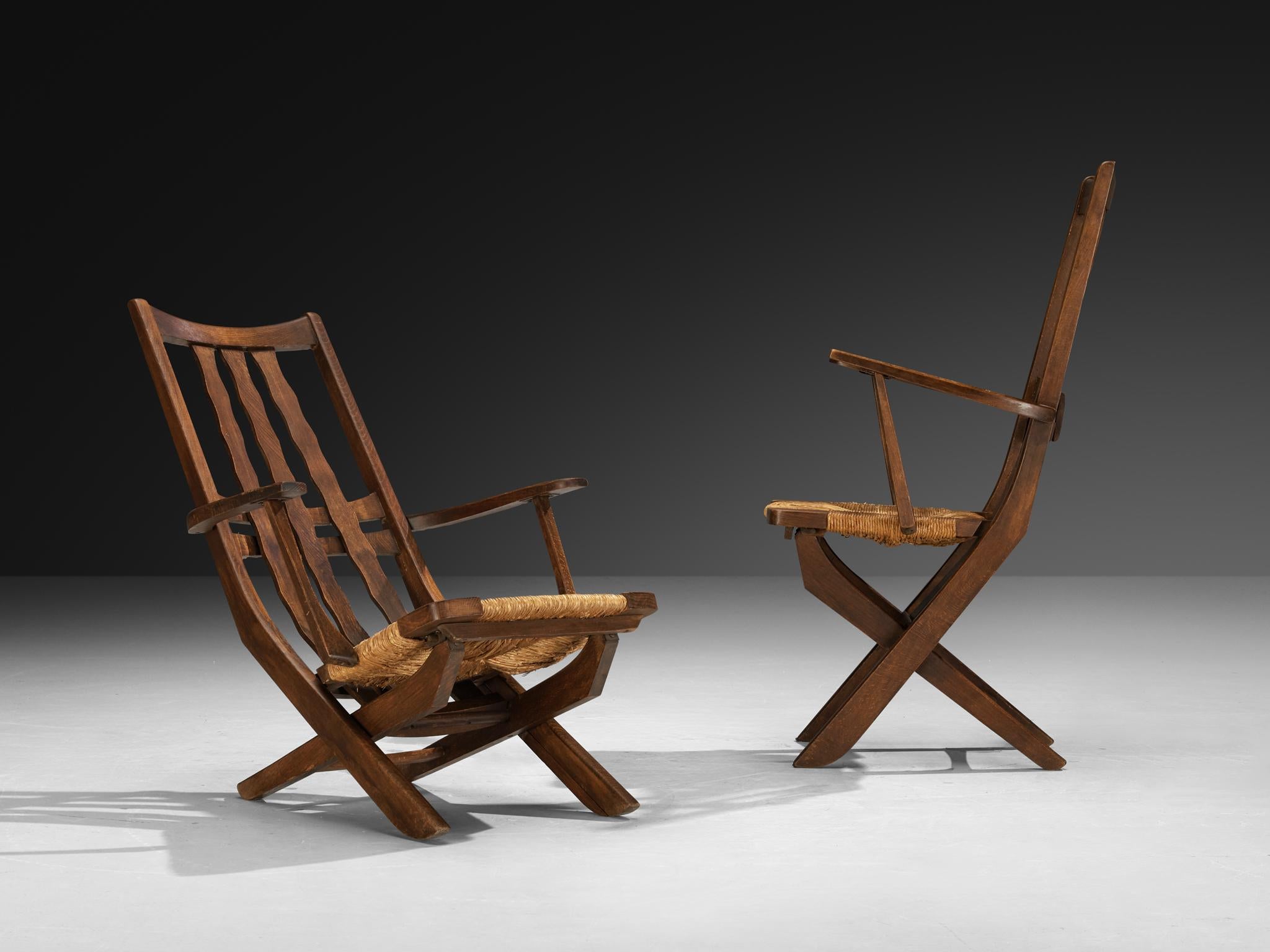 Metà XX secolo Sedie da salotto francesi rustiche con schienale alto in Oak e giunco in vendita