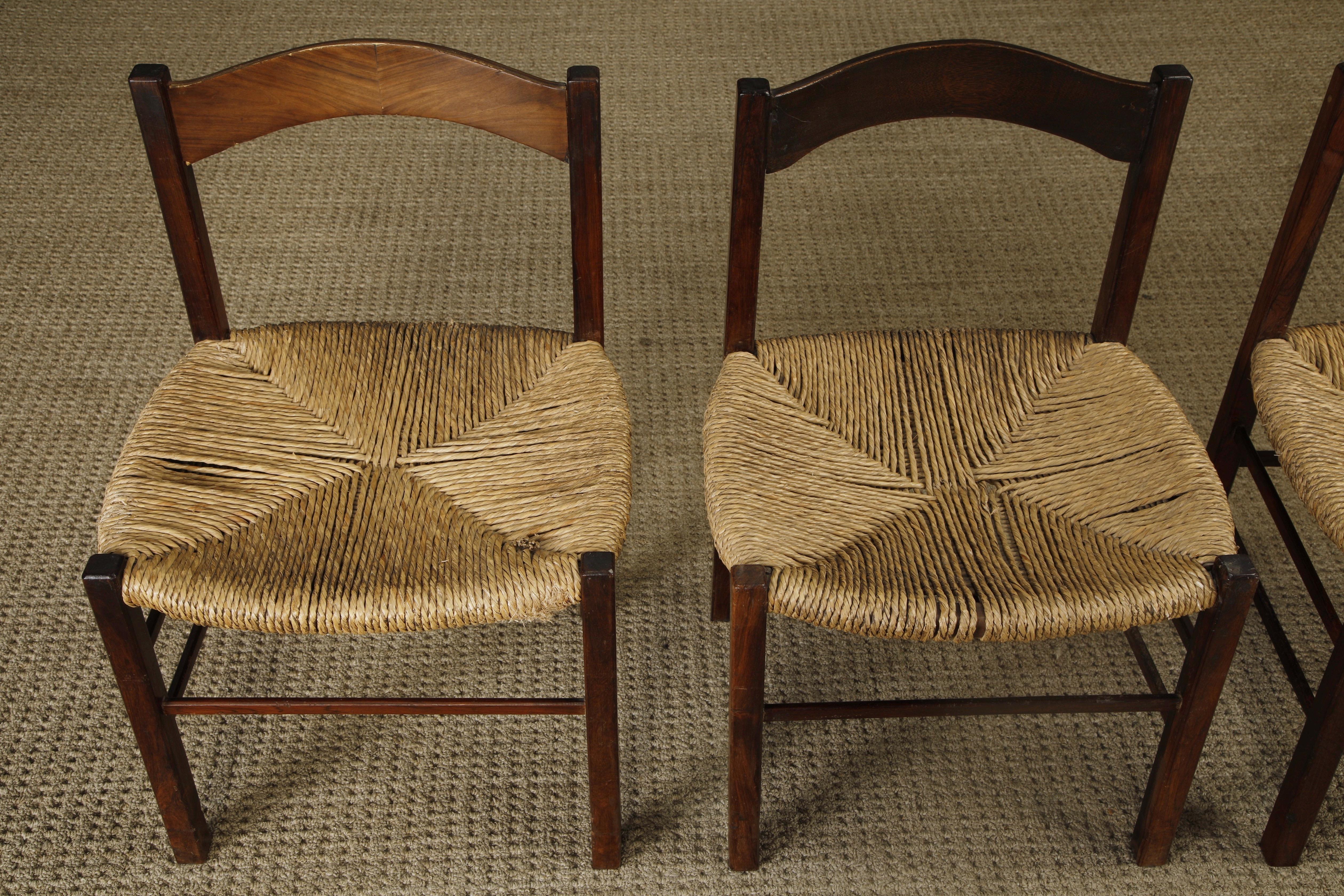 Sillas de comedor rústicas francesas de mediados de siglo, estilo de Charlotte Perriand Francés en venta