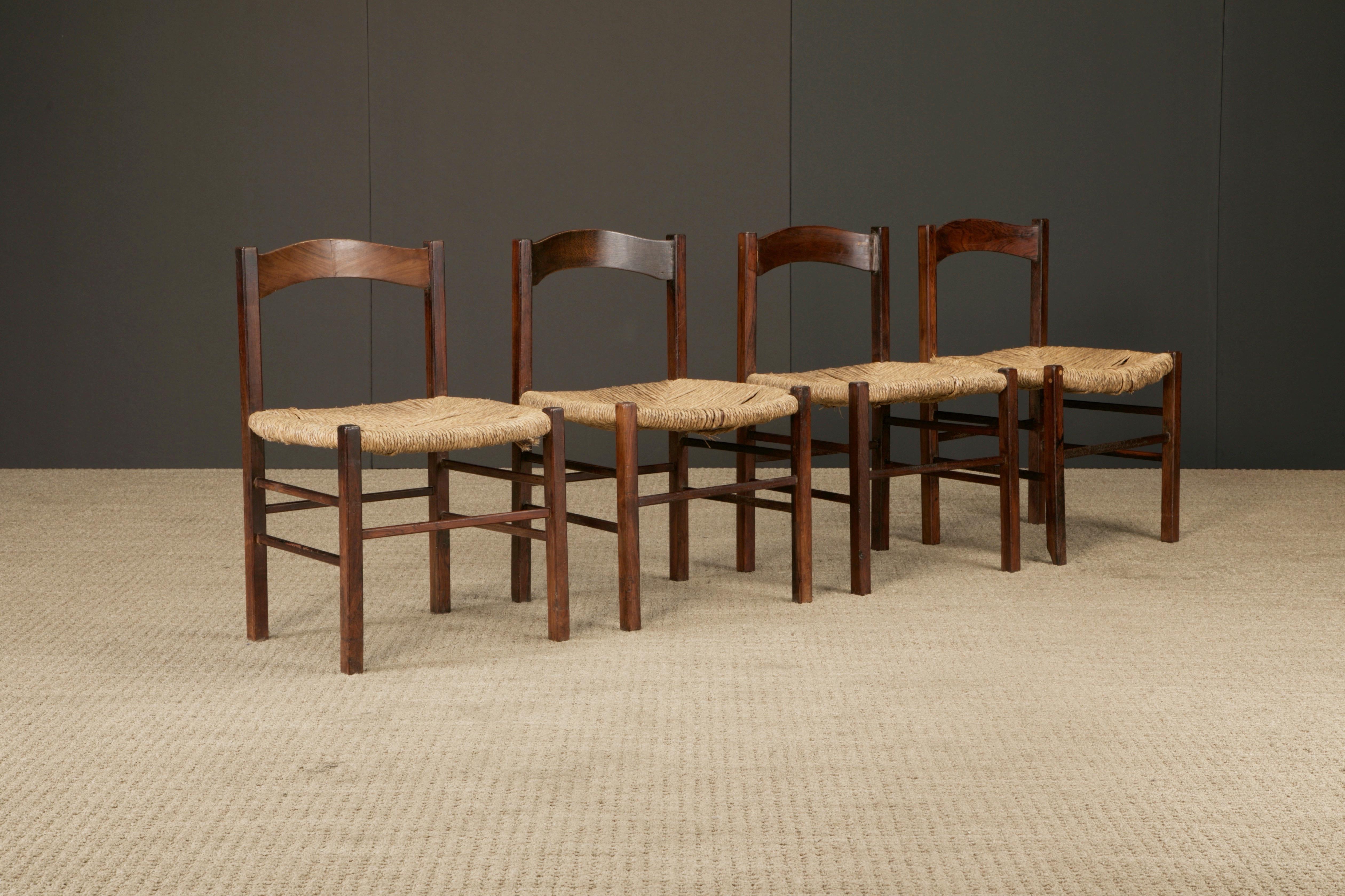 Sillas de comedor rústicas francesas de mediados de siglo, estilo de Charlotte Perriand Madera en venta