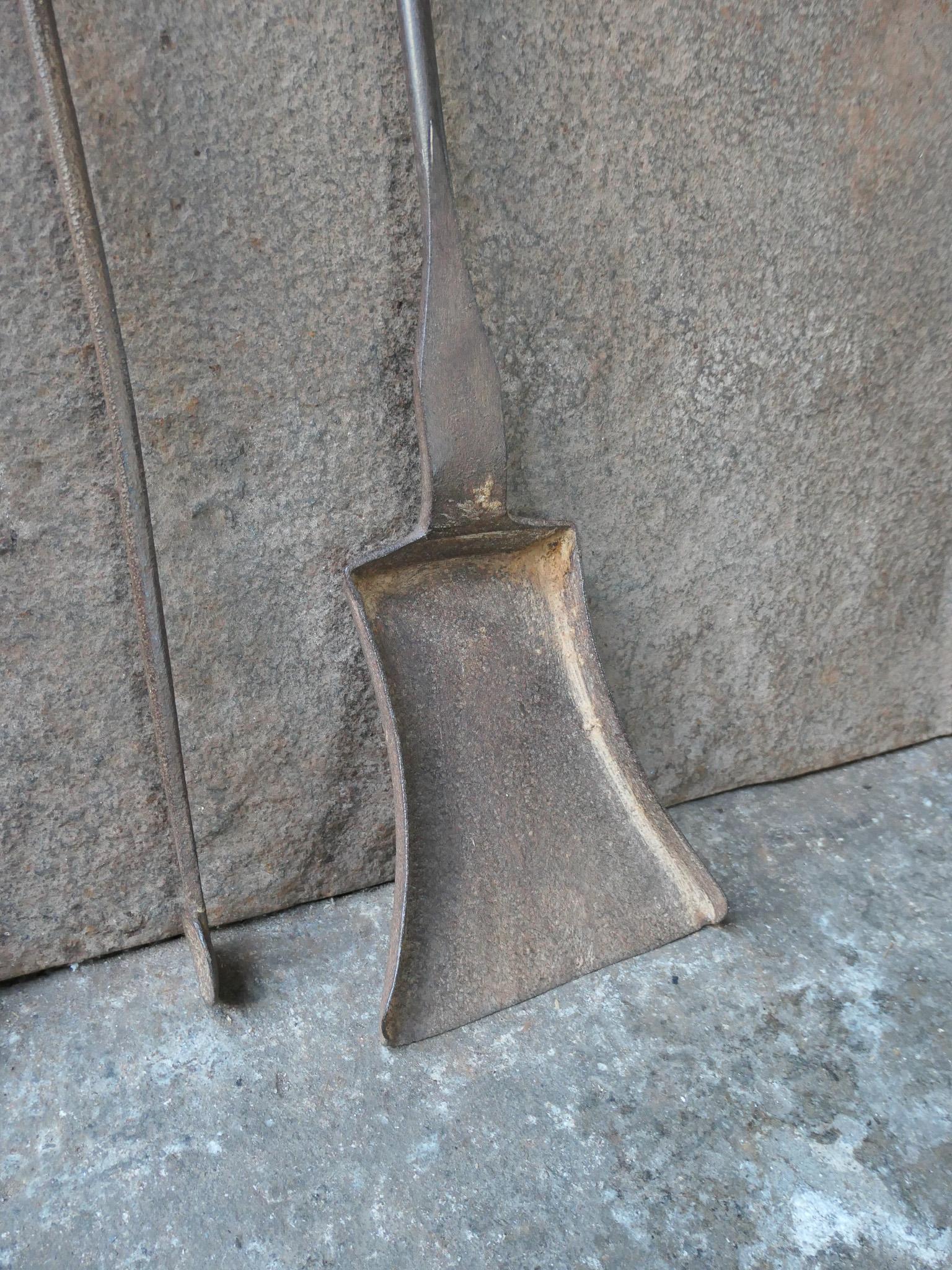 Fer forgé Outils de cheminée néoclassiques français rustiques, 18e-19e siècle en vente