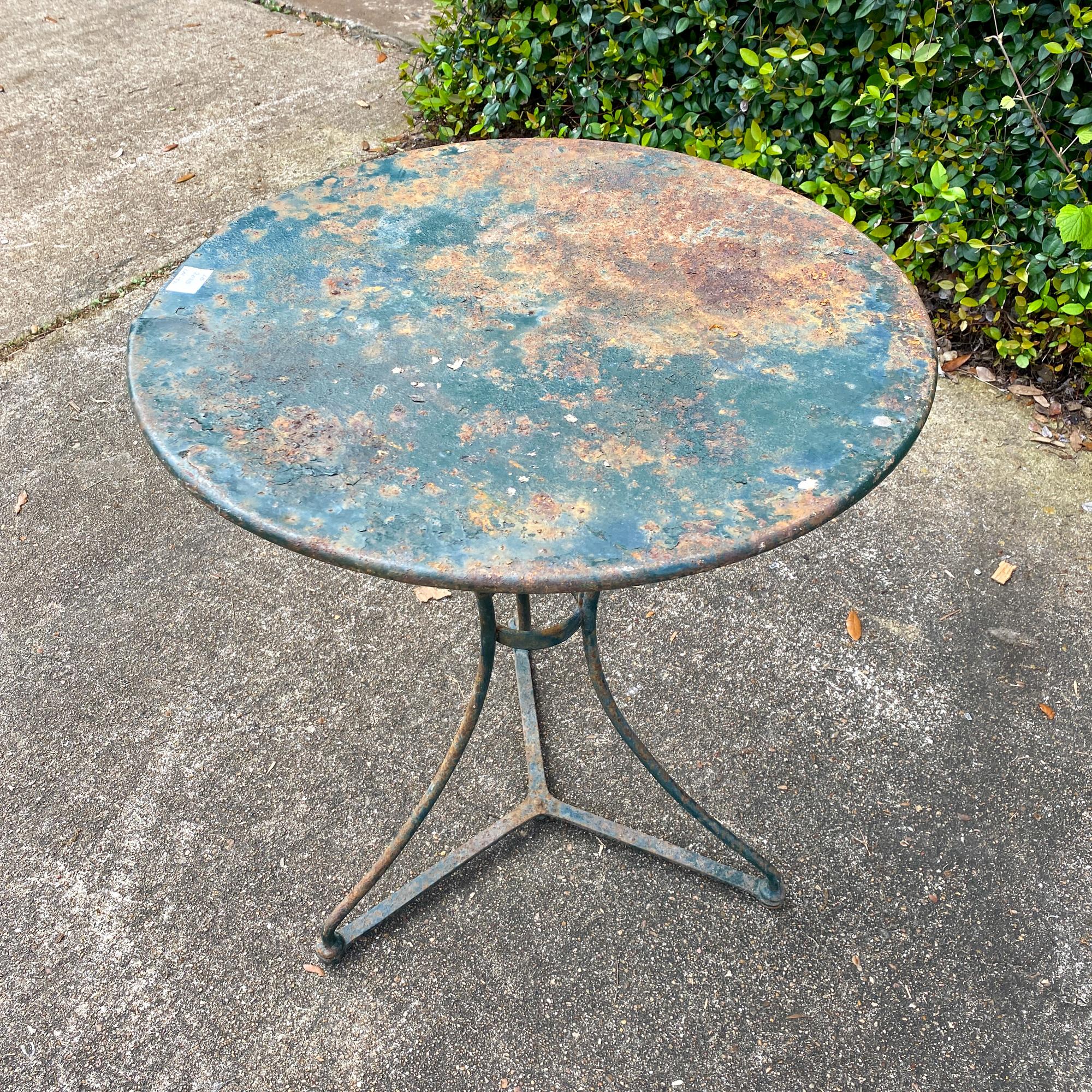 Mid-20th Century Rustic French Painted Metal Bistro Table in Deep Green