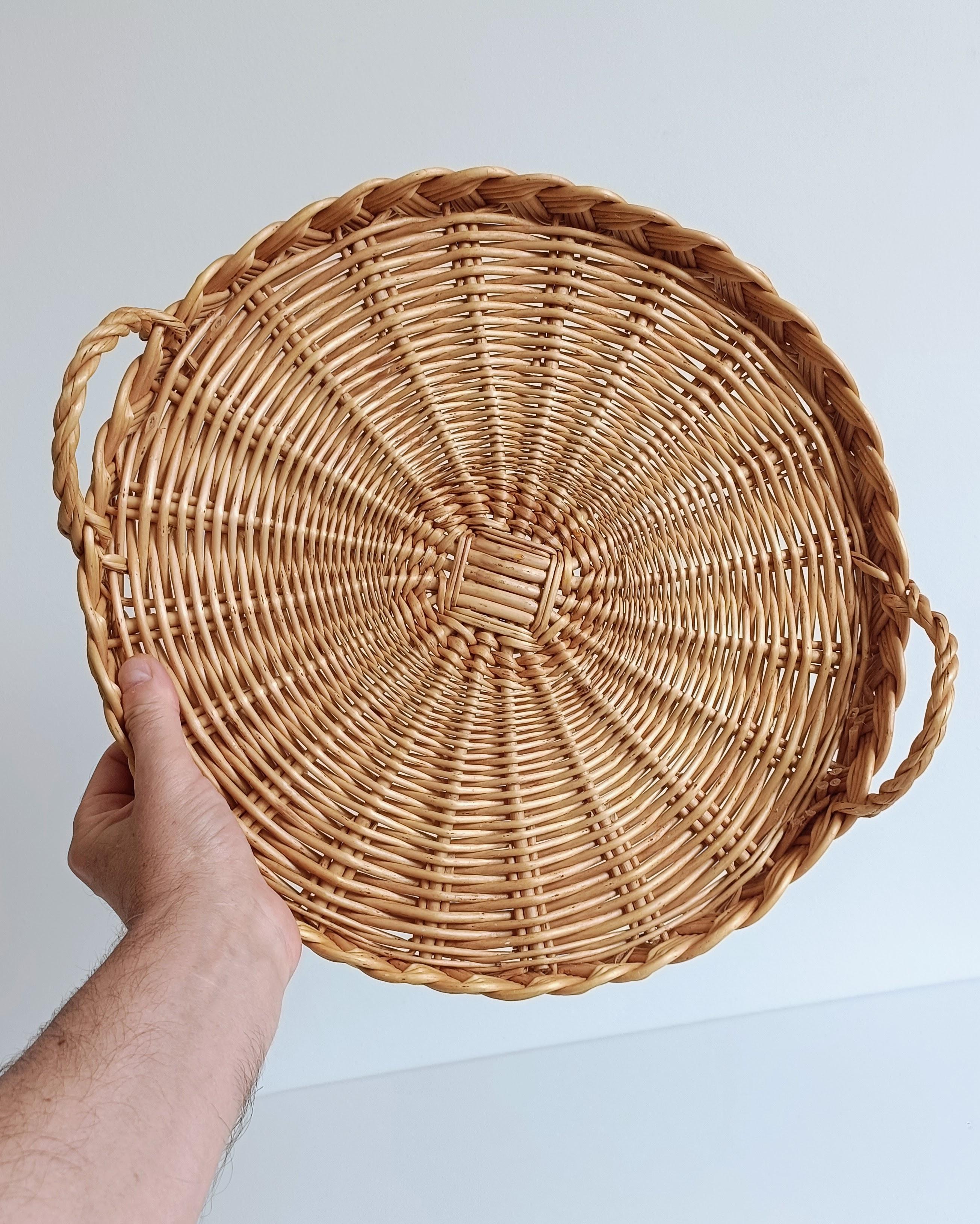 Vassoio rustico in vimini con manico rotondo della Provenza francese, Francia in vendita 3