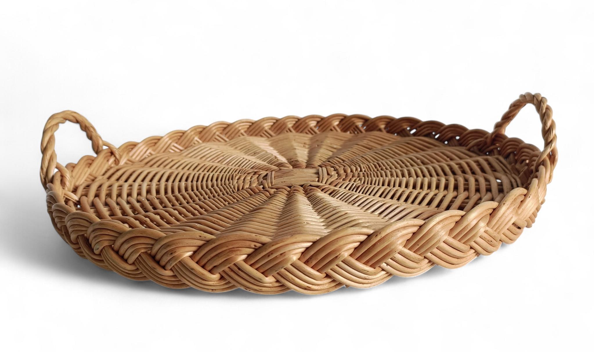 Rustico Vassoio rustico in vimini con manico rotondo della Provenza francese, Francia in vendita