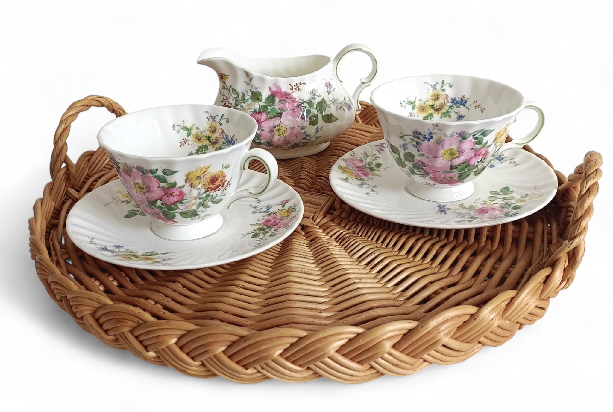 Tessuto a mano Vassoio rustico in vimini con manico rotondo della Provenza francese, Francia in vendita