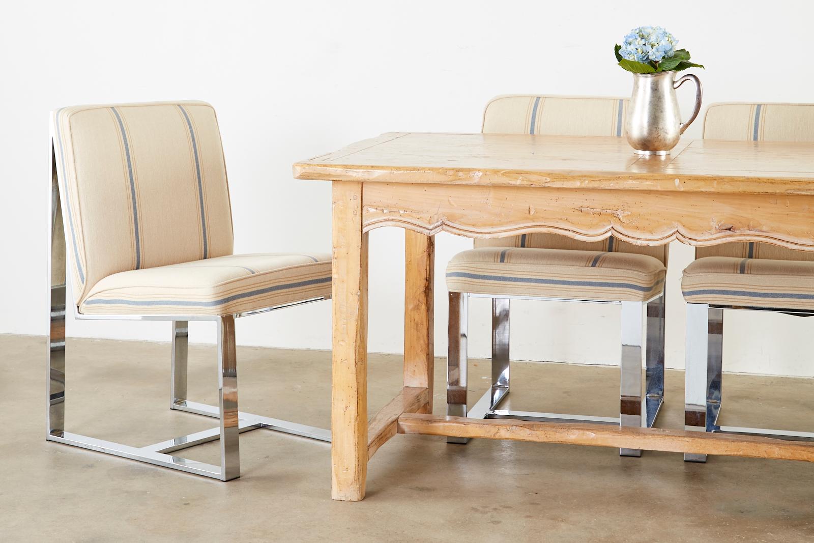 Rustic French Provincial Style Pine Farmhouse Dining Table In Distressed Condition In Rio Vista, CA