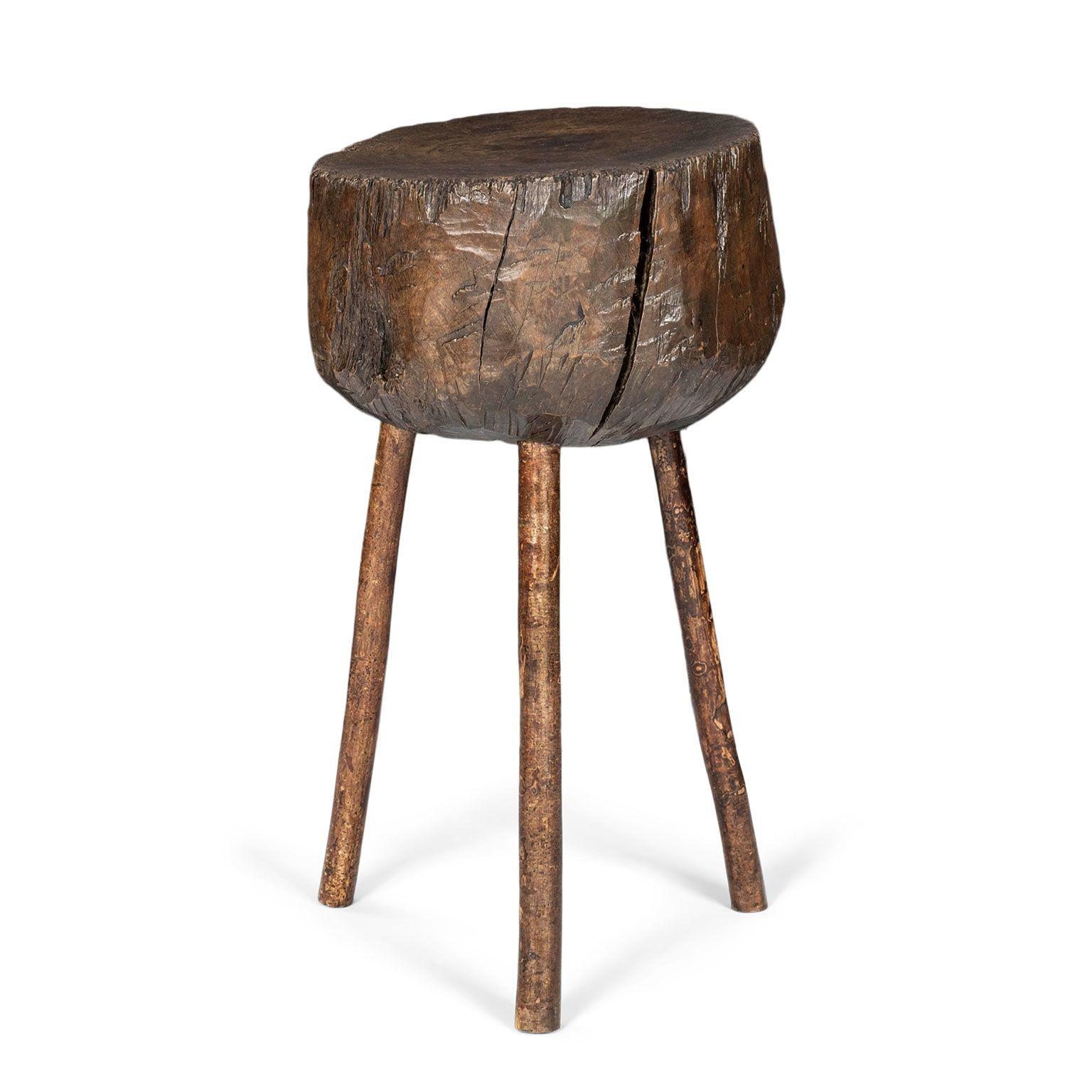 Rustikaler französischer Beistelltisch oder Ständer (Asche) im Angebot