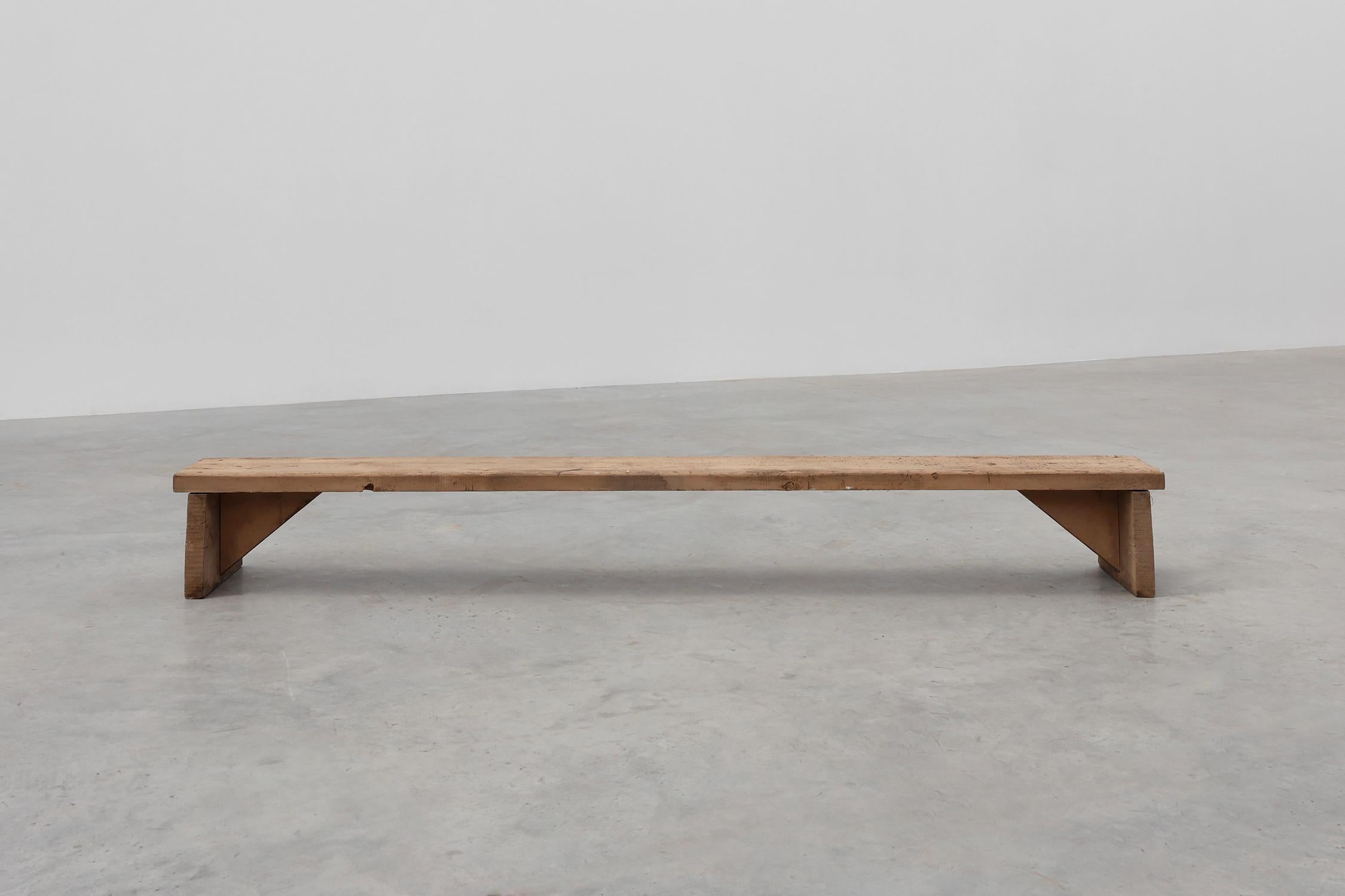 Banc bas rustique en bois massif français de style wabi wabi, vers 1880 en vente 1