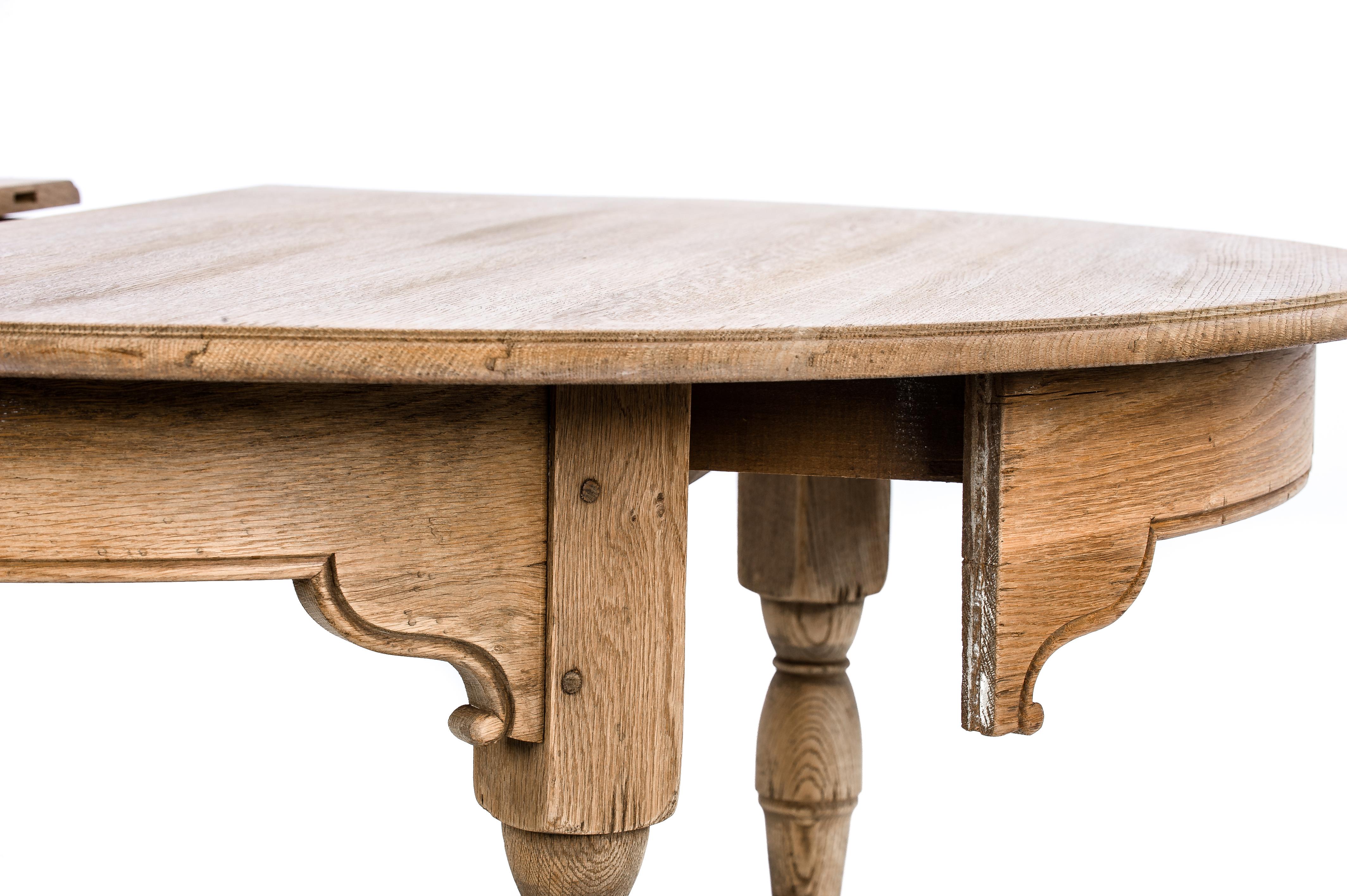 Rustic French Stripped Oak Extendable Farmhouse Kitchen Table 8