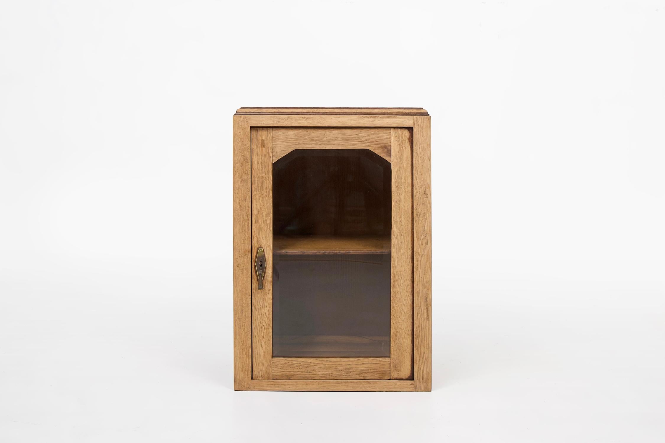 Mid-Century moderno Vetrina da tavolo rustica francese, 1900 ca. in vendita