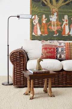 Sgabello o tavolino rustico francese con gambe di cervo in tassidermia