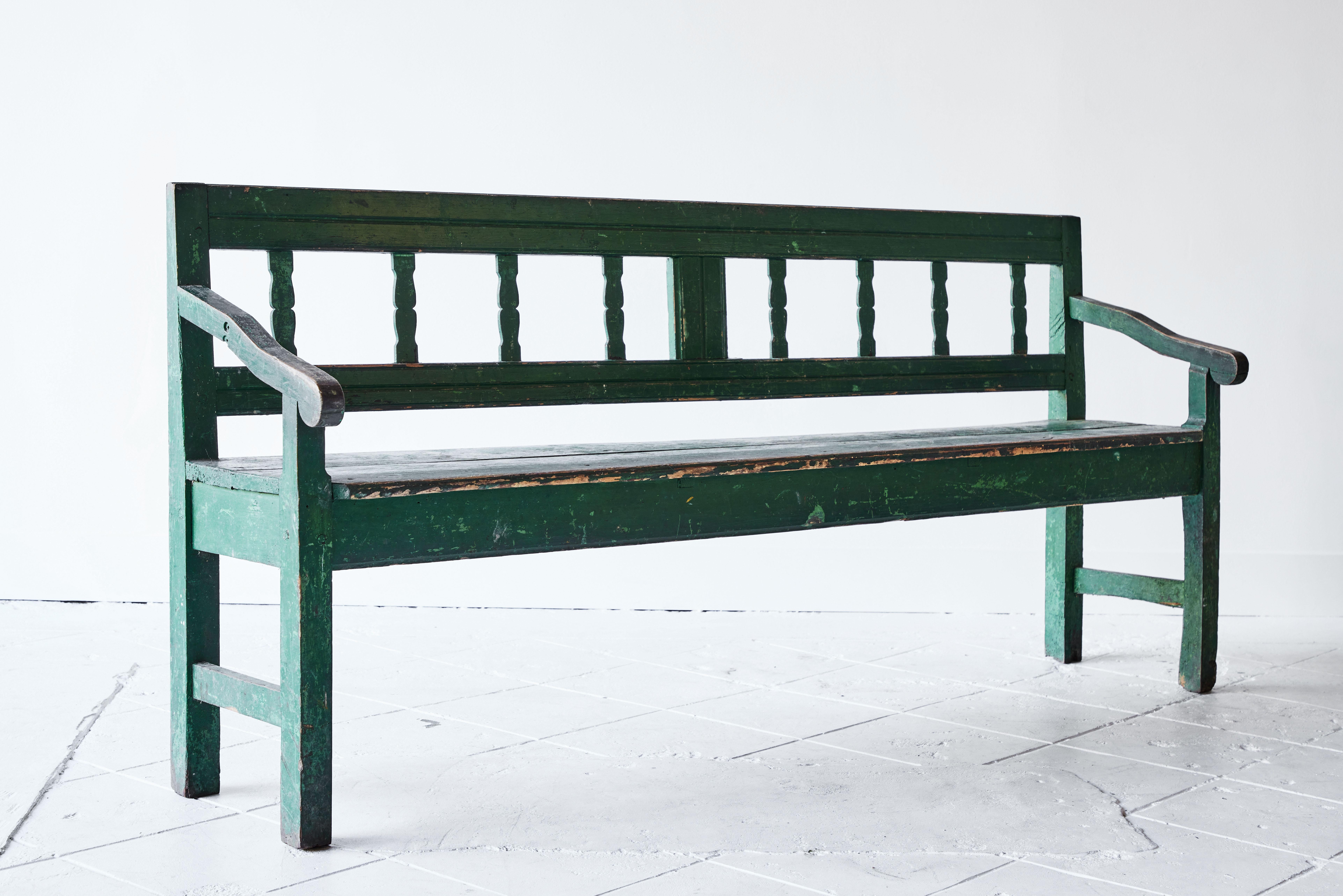 Rustic French Wood Bench Painted Green In Good Condition In Los Angeles, CA