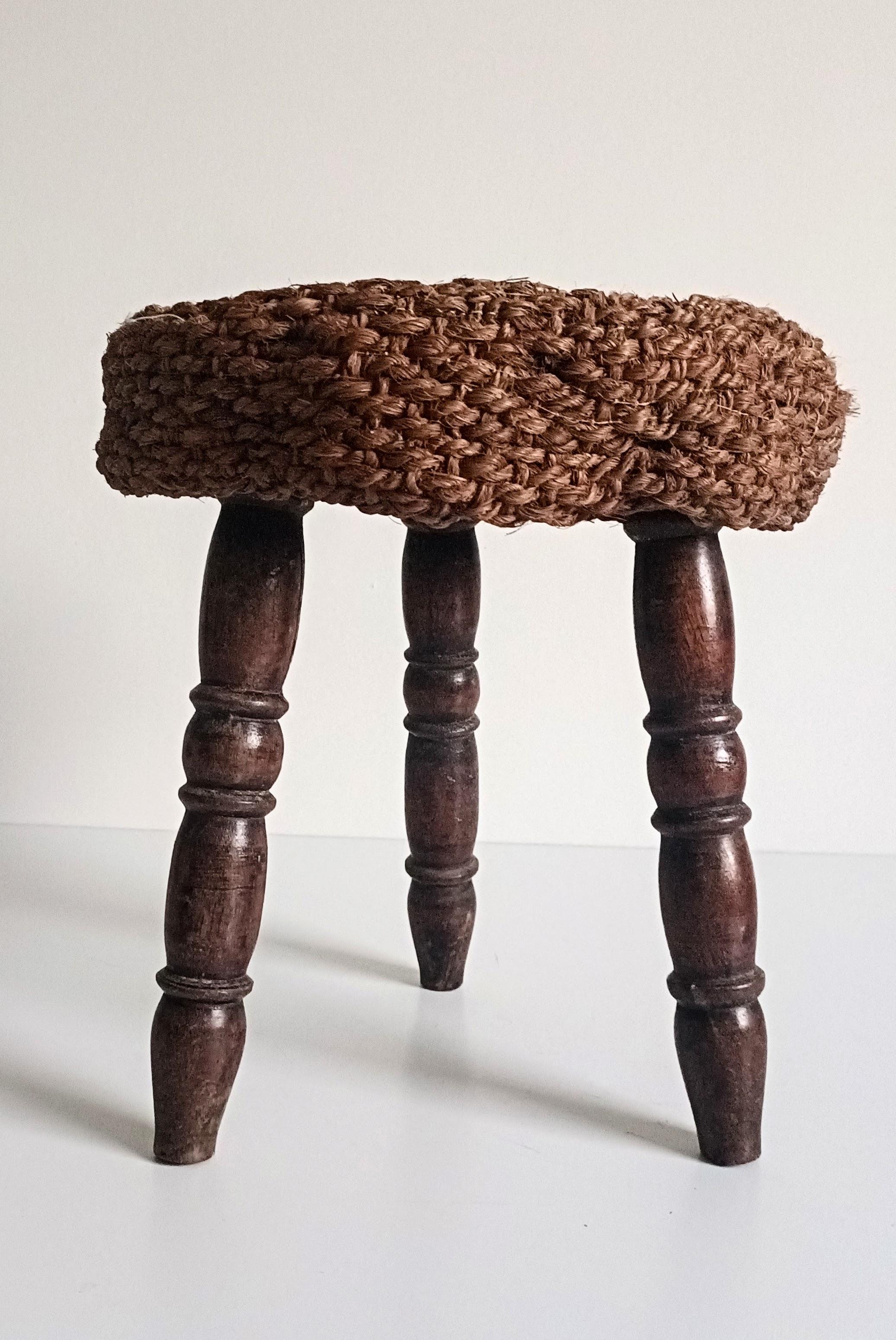 Rustic Wood and Natural Fiber Stool or Accent Table, Audoux-Minet Style, France, 1950s

A well-crafted rustic stool or accent table, handmade in France circa 1950s, in the manner of Audoux-Minet.

The piece features a handwoven natural fiber seat