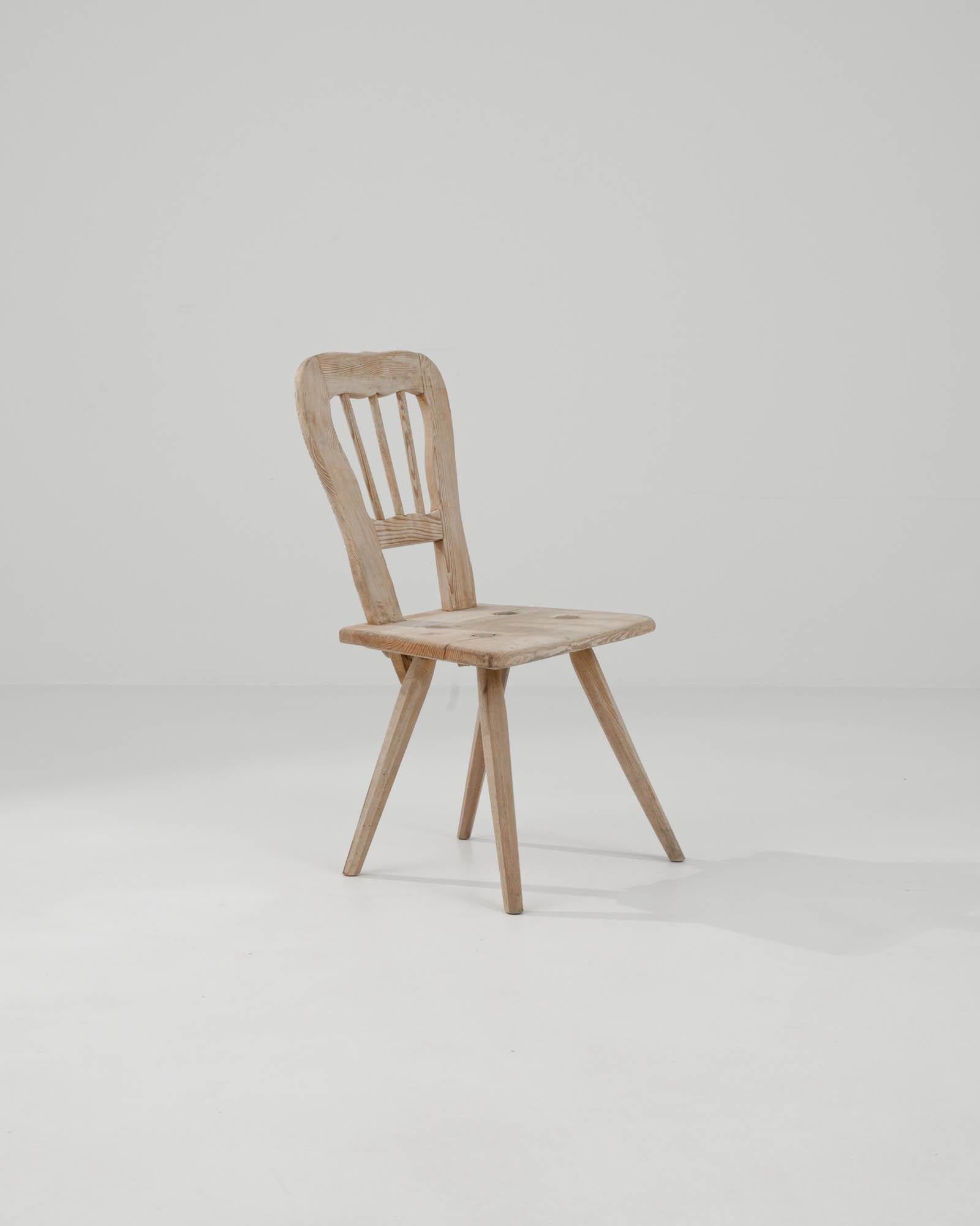 Chaise française rustique en bois en vente 2