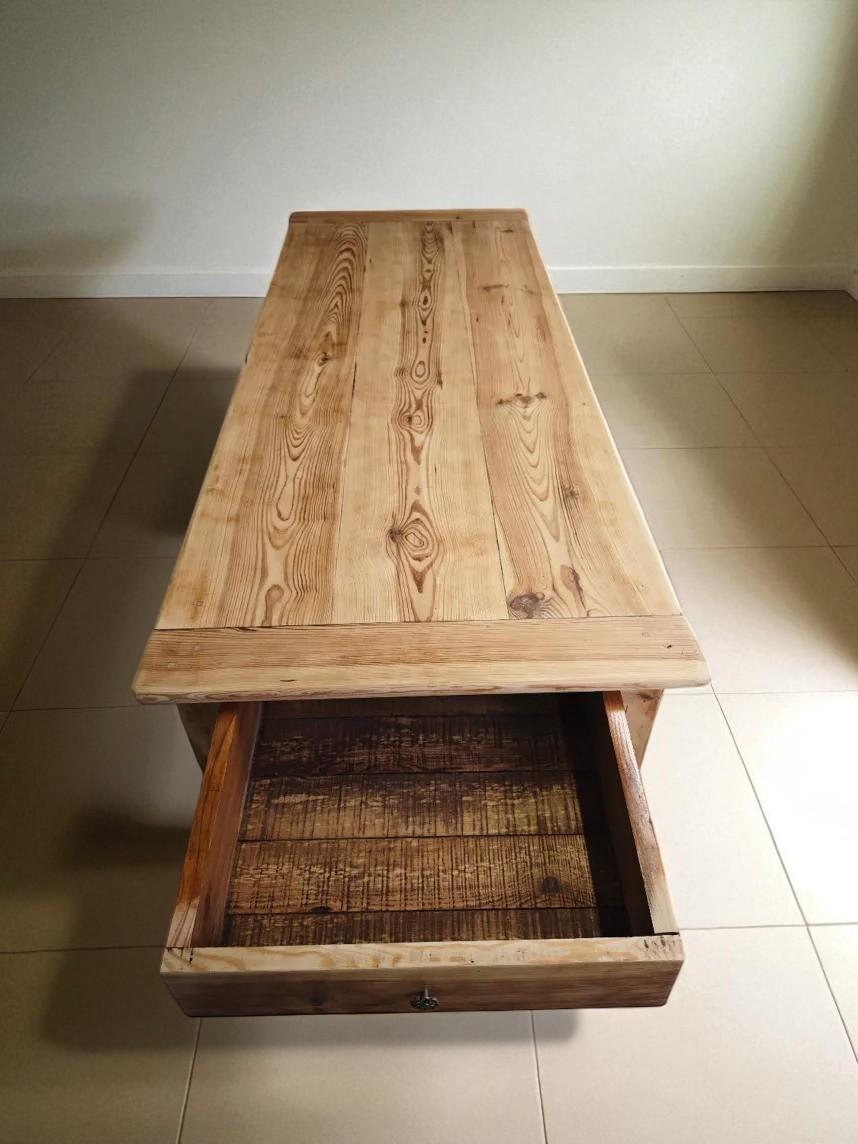 Rustic French Work Table I Early 20th Century  Solid Pine  France Bon état - En vente à Kaštel Sućurac, HR