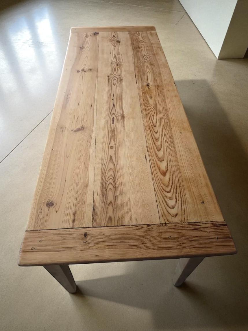 Rustic French Work Table I Early 20th Century  Solid Pine  France en vente 3