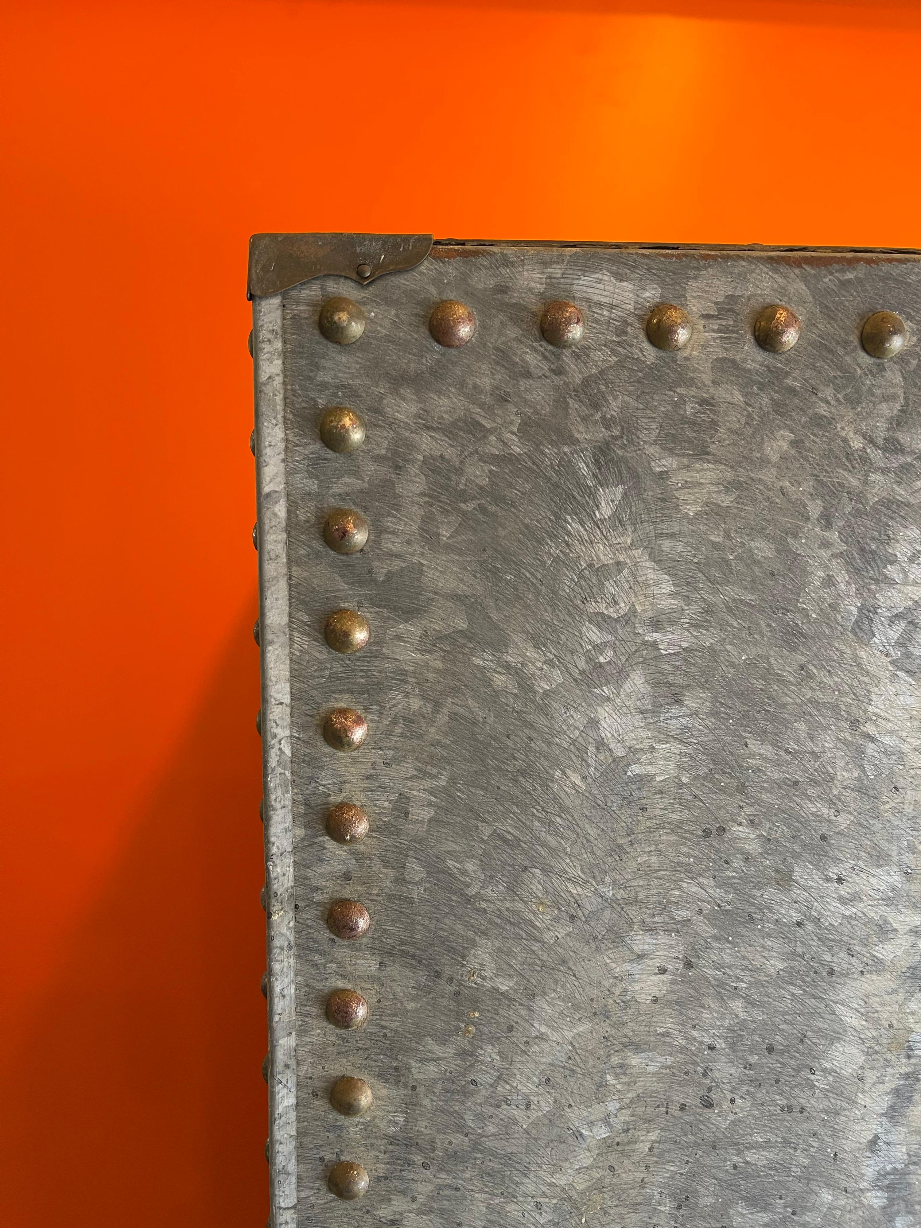 Rustic Galvanized Sheet Metal and Rivets Pedestal In Good Condition In San Diego, CA