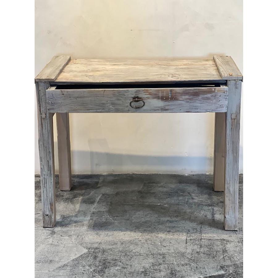 Rustic Gray Table with Drawer

Item #: FR-1141

Dimensions:  31