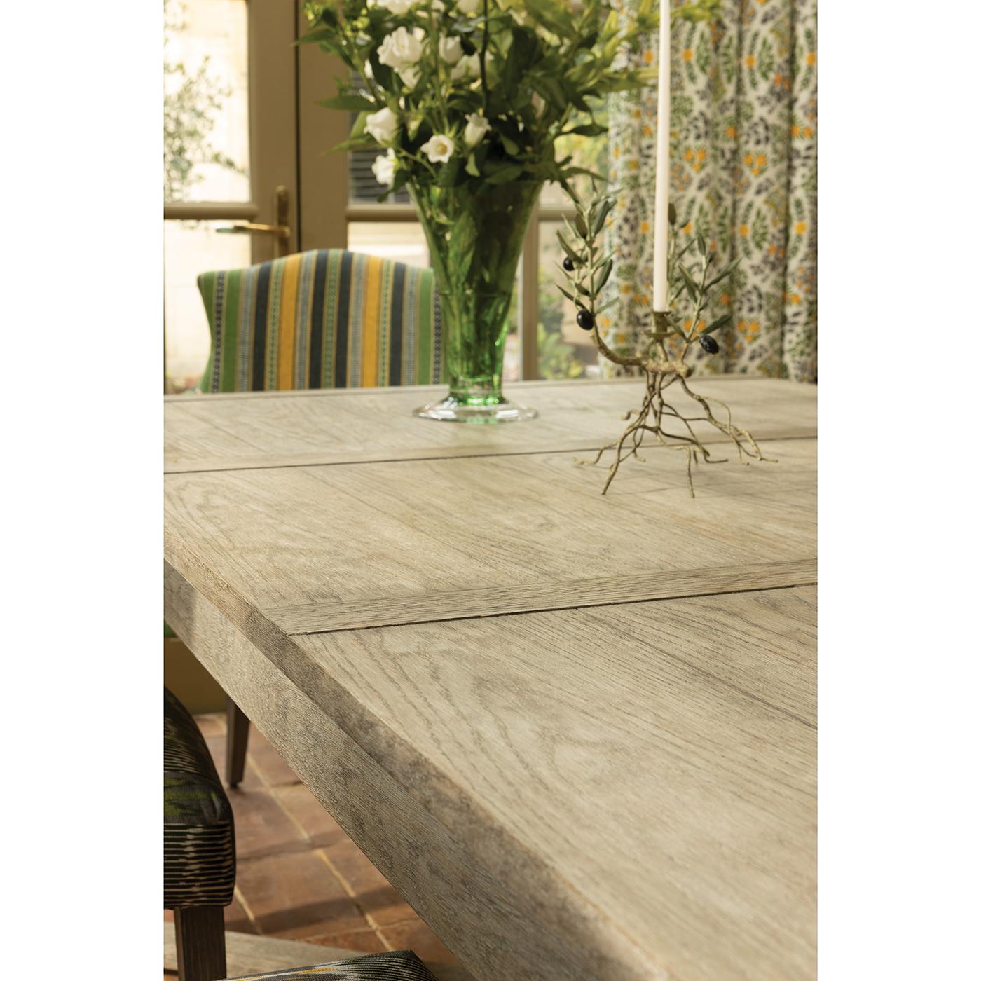 XXIe siècle et contemporain Table de salle à manger à rallonge en chêne gris rustique en vente