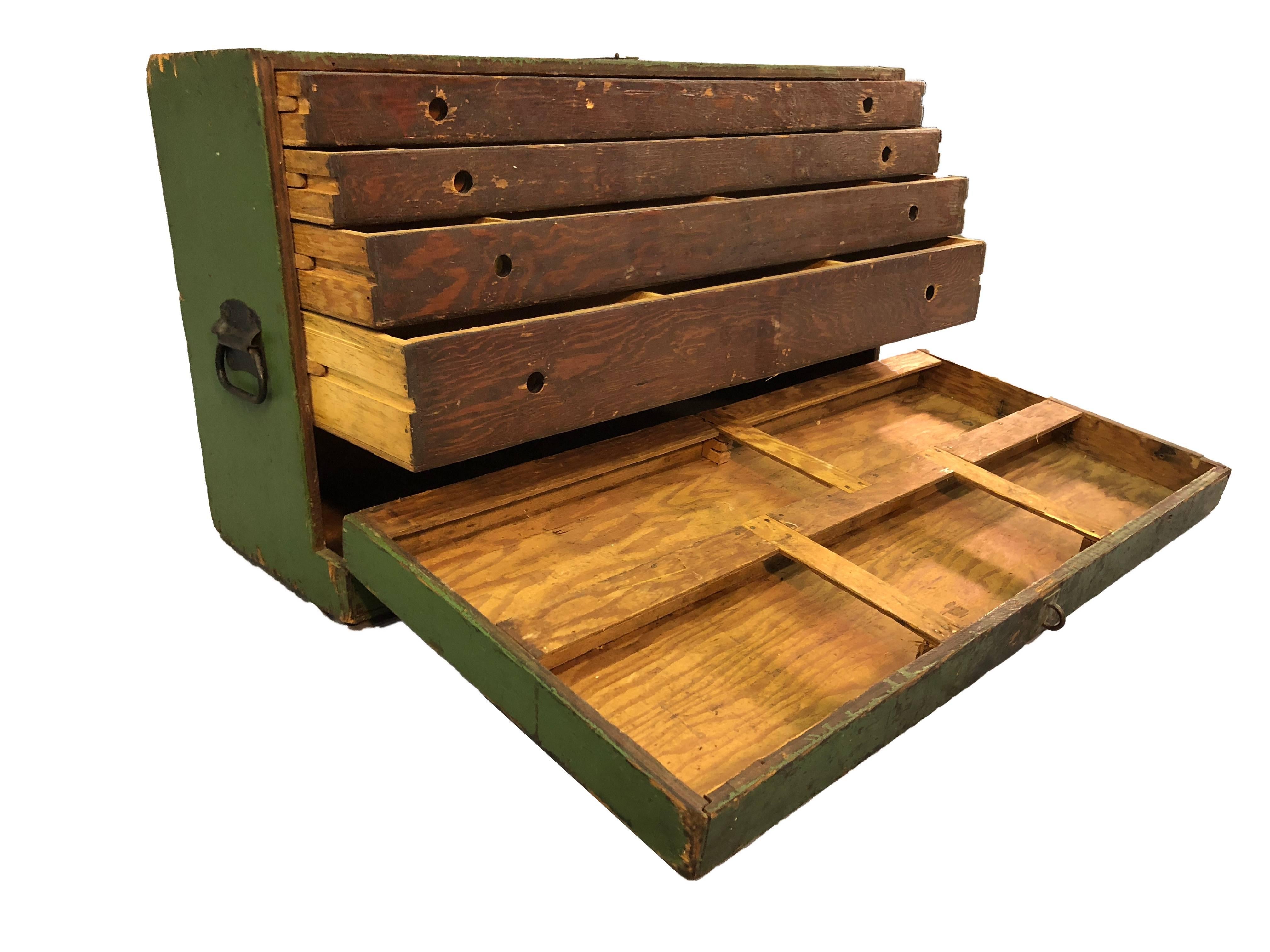 Rustic Green Painted Tool Chest In Good Condition For Sale In Amherst, NH