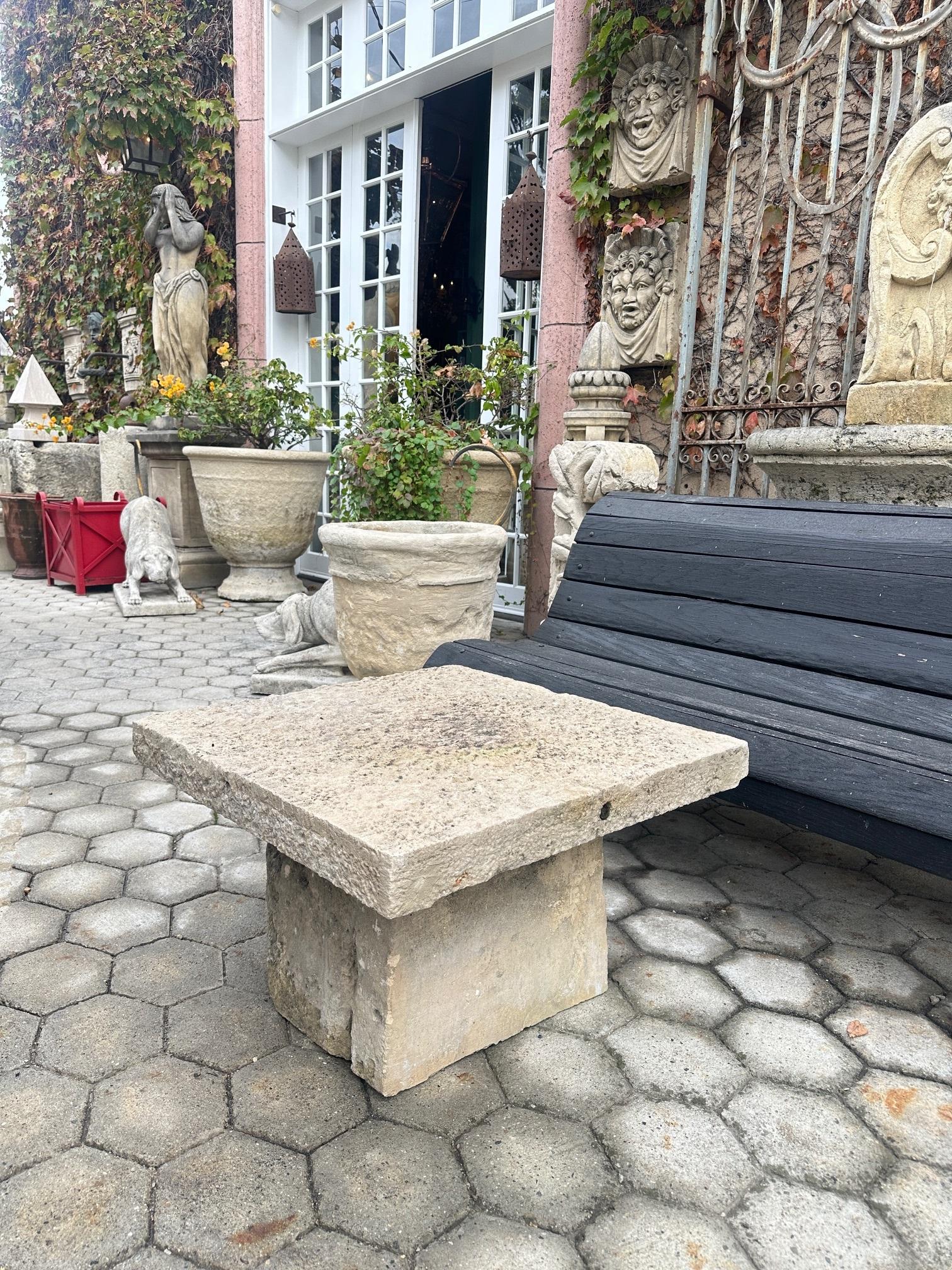 Tavolo rustico in pietra intagliata a mano da giardino, da caffè, da patio, da esterno, da interno, antico in vendita 5