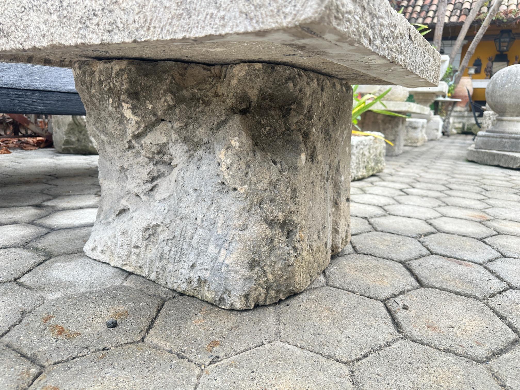 Tavolo rustico in pietra intagliata a mano da giardino, da caffè, da patio, da esterno, da interno, antico in vendita 10