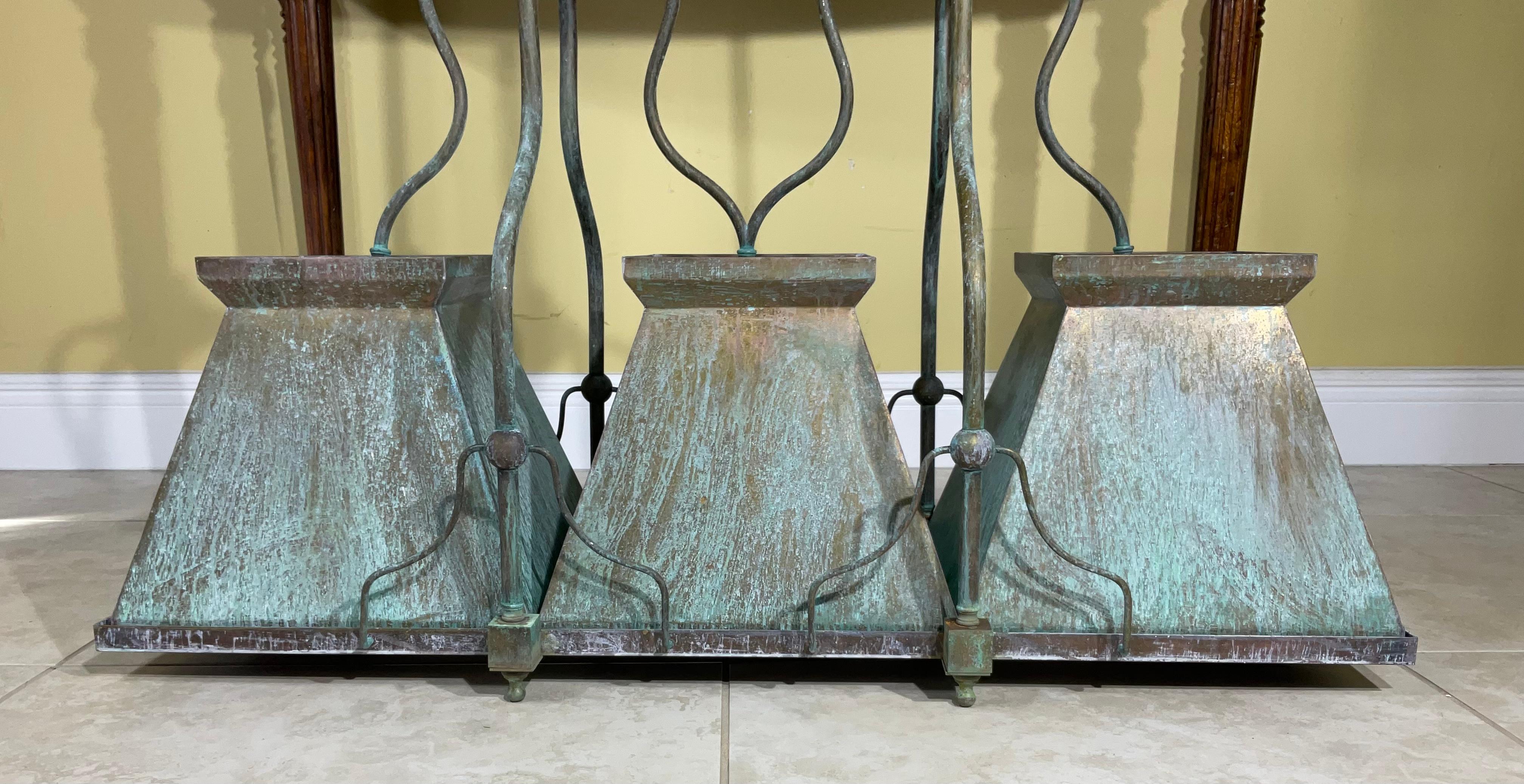 Luce rustica realizzata a mano per l'isola della cucina o per la sala da biliardo In condizioni buone in vendita a Delray Beach, FL