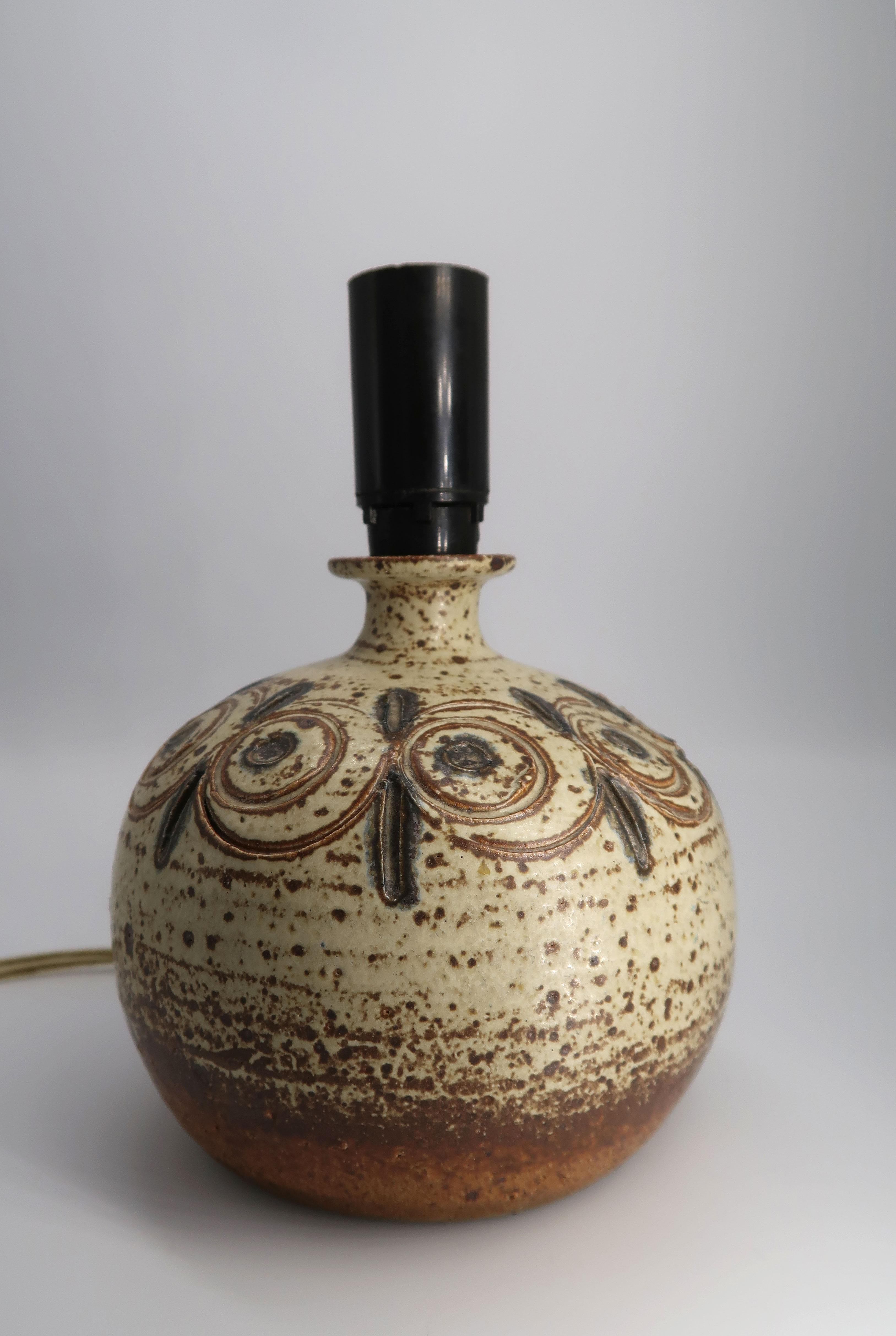 Mid-Century Modern Hand-Decorated Danish Modern Ceramic Lamp, Ting Keramik, 1970s For Sale