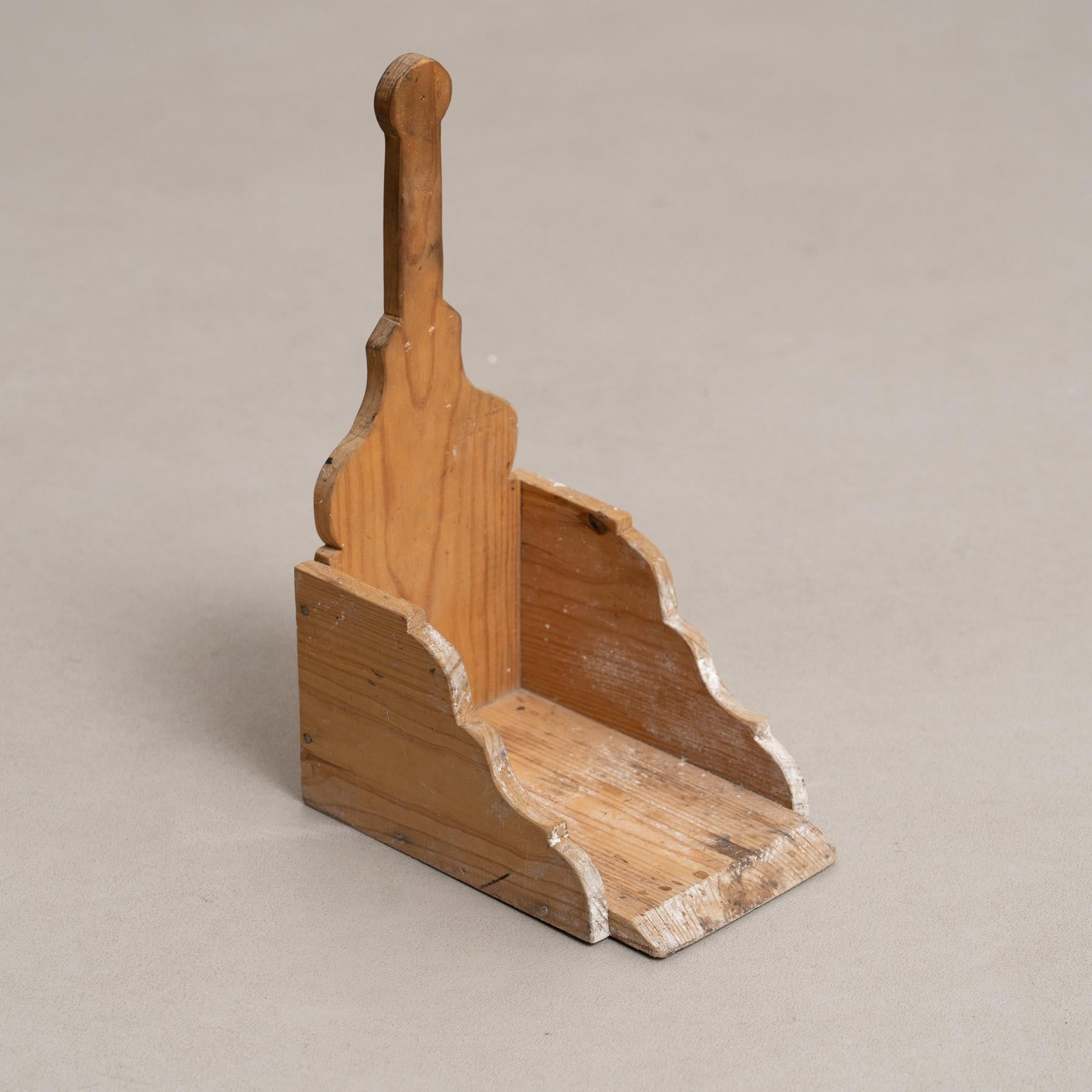 Pelle à poussière rustique - Artisanat français traditionnel du 20ème siècle en vente 1