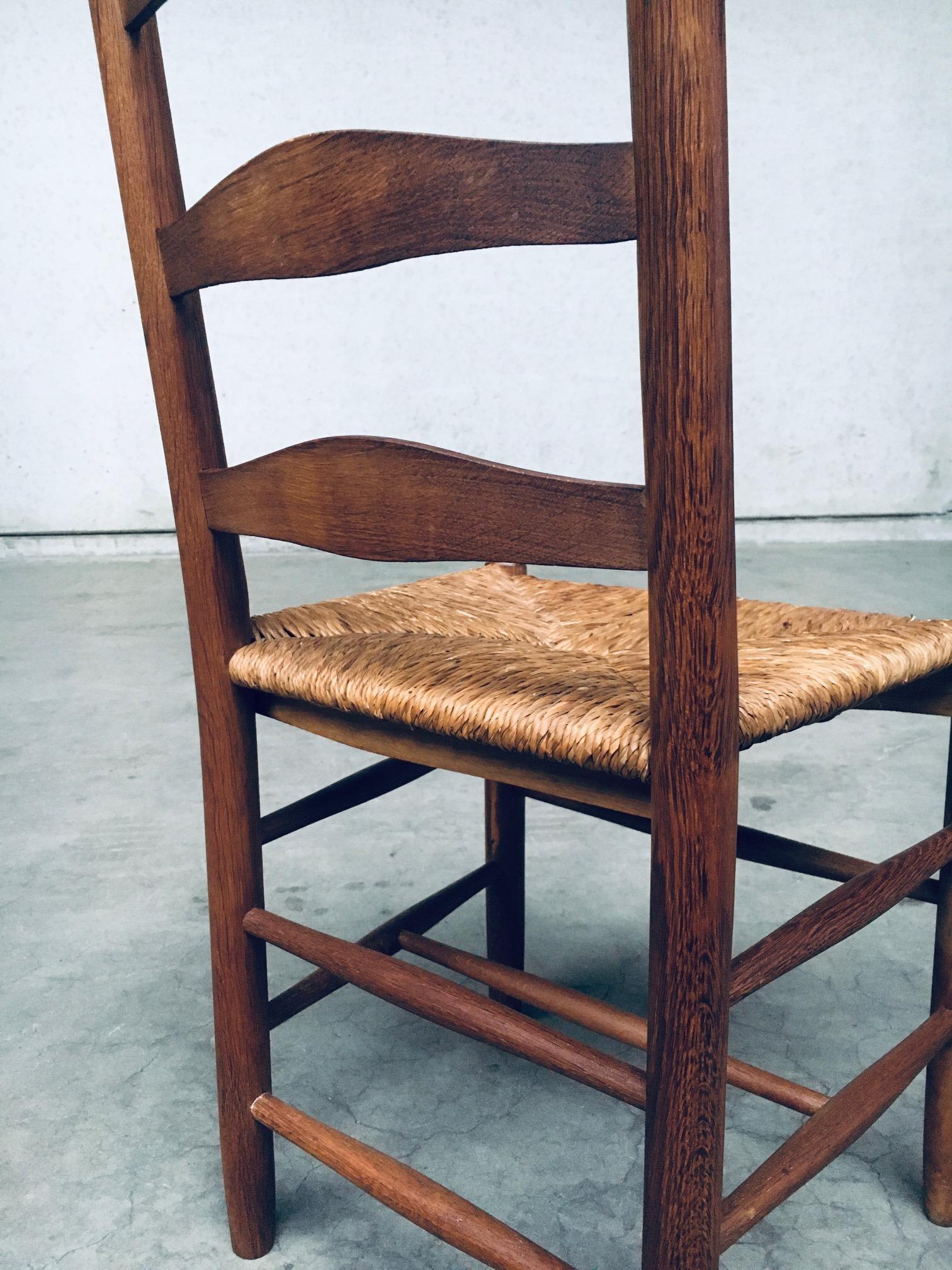 Sedie da pranzo rustiche con schienale alto realizzate a mano in Oak e giunco, Belgio, anni '40 in vendita 12