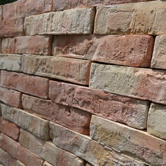 Ladrillos rústicos de terracota hechos a mano